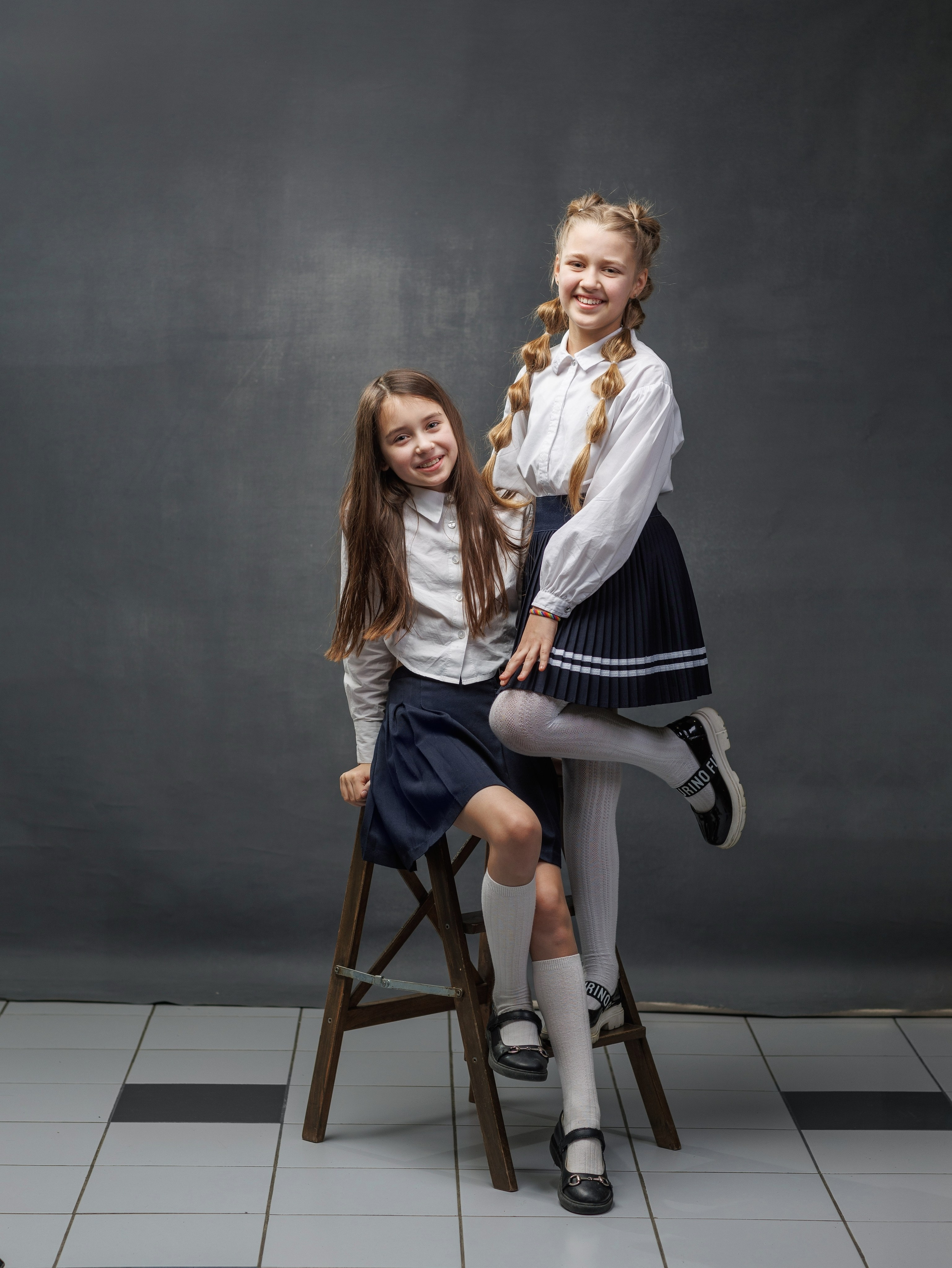 НАЧАЛЬНАЯ ШКОЛА. Выпускные альбомы, школьные фотографии, детский сад, Москва и Московская область