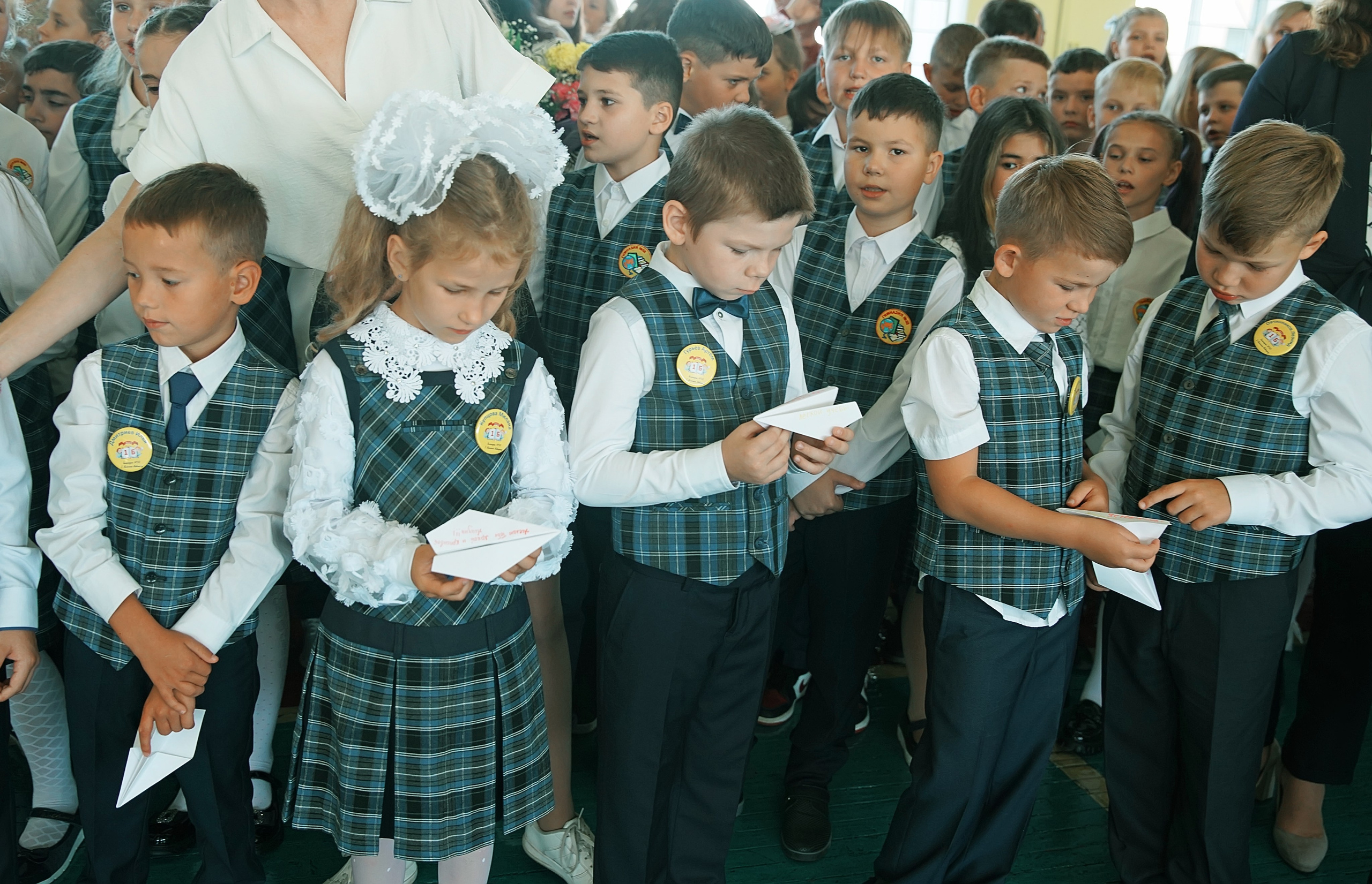 Первый класс линейка, в классе, портреты. Семейный и детский фотограф в Нижнем Новгороде