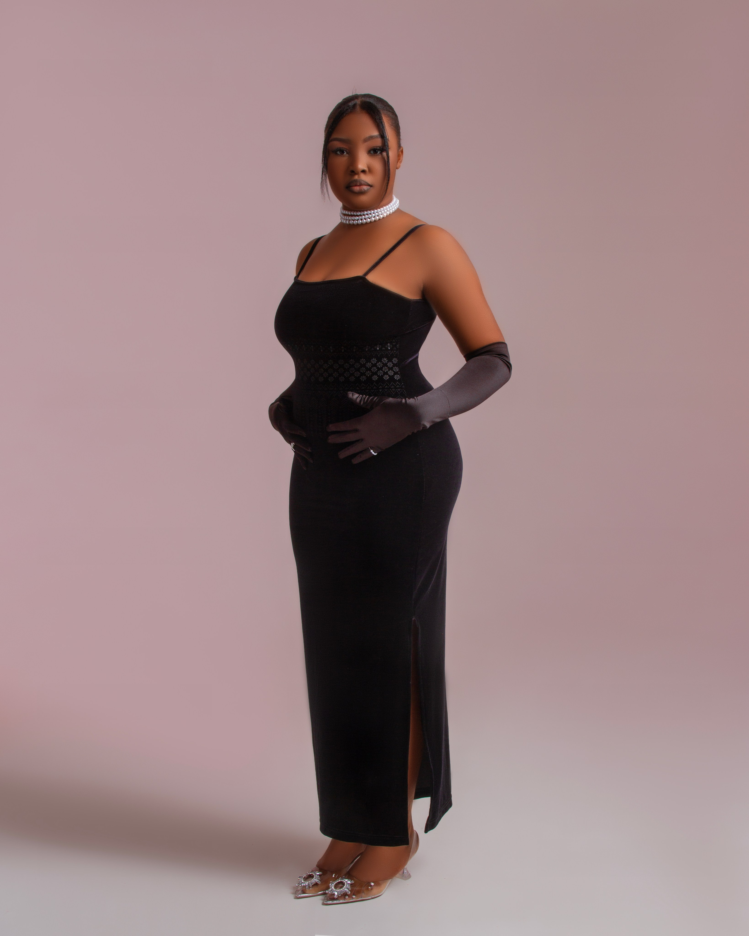 Chelanda & Leika Photos. Mr RE Photography