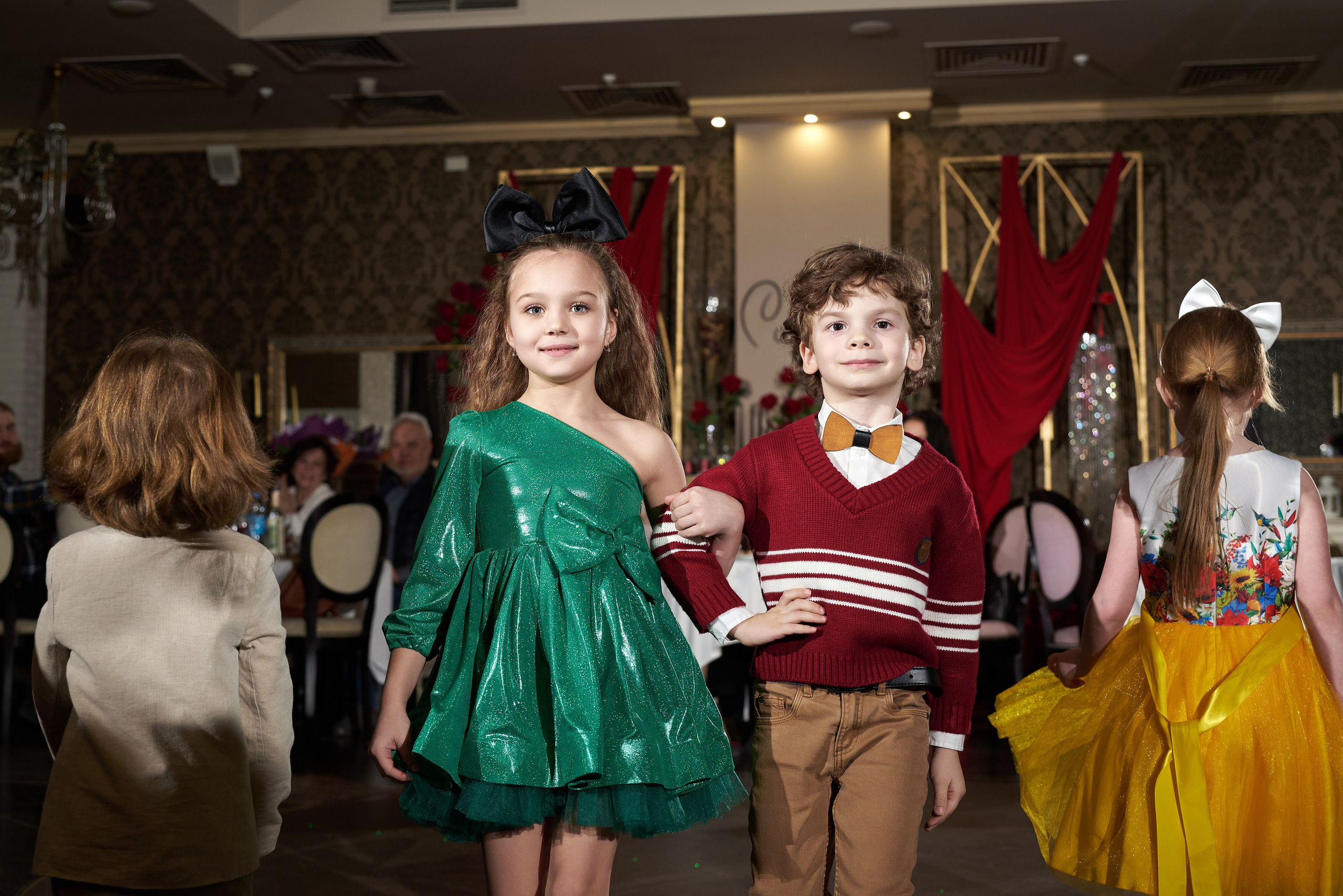 Фотограф на мероприятие, банкет, торжество, репортаж Старый Оскол. Профессиональный фотограф Старый Оскол, Губкин — свадьба, венчание, крещение, юбилей и день рождения