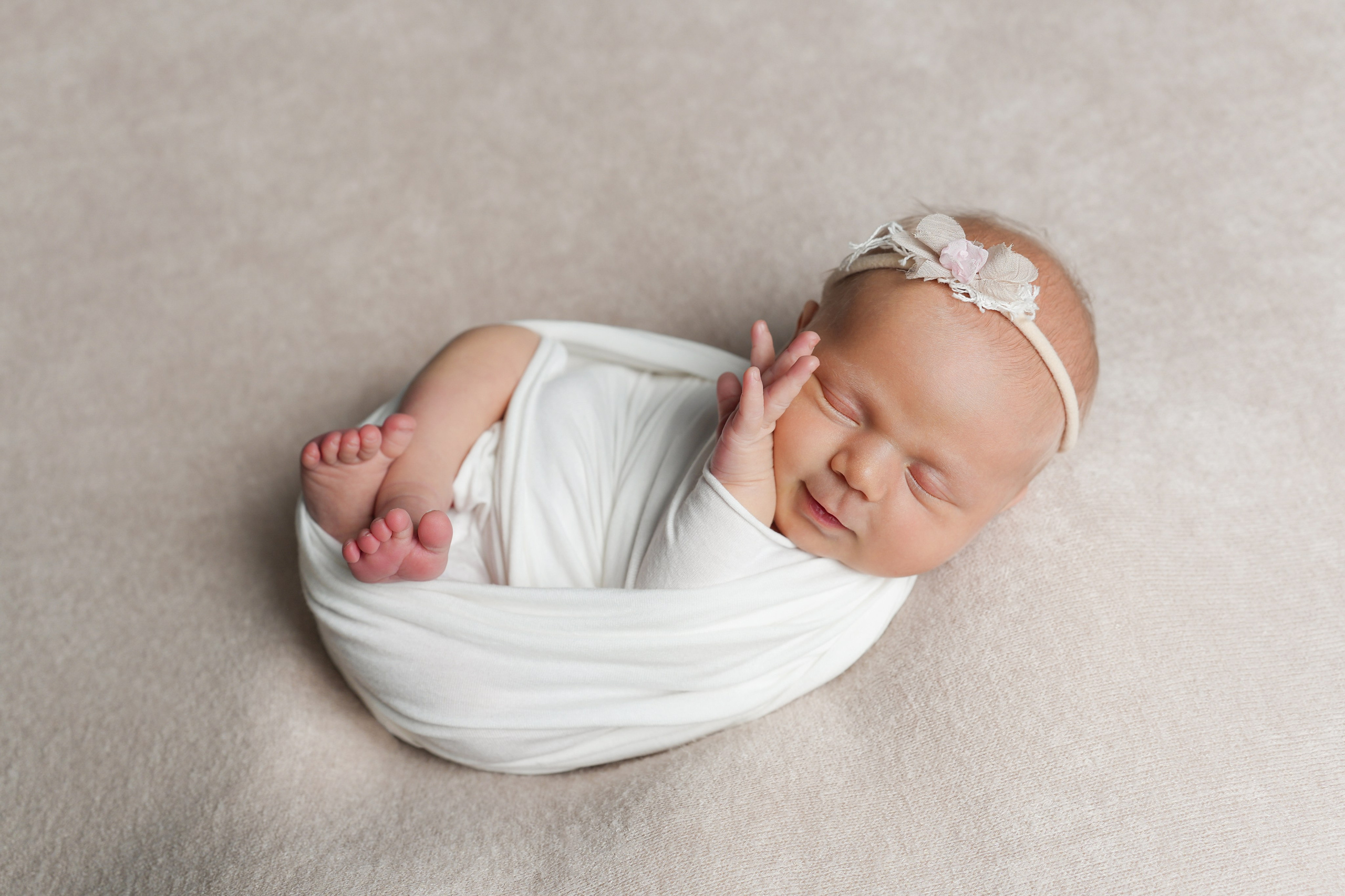 Newborn. Фотограф новорожденных и детский фотограф в Екатеринбурге Ксени
