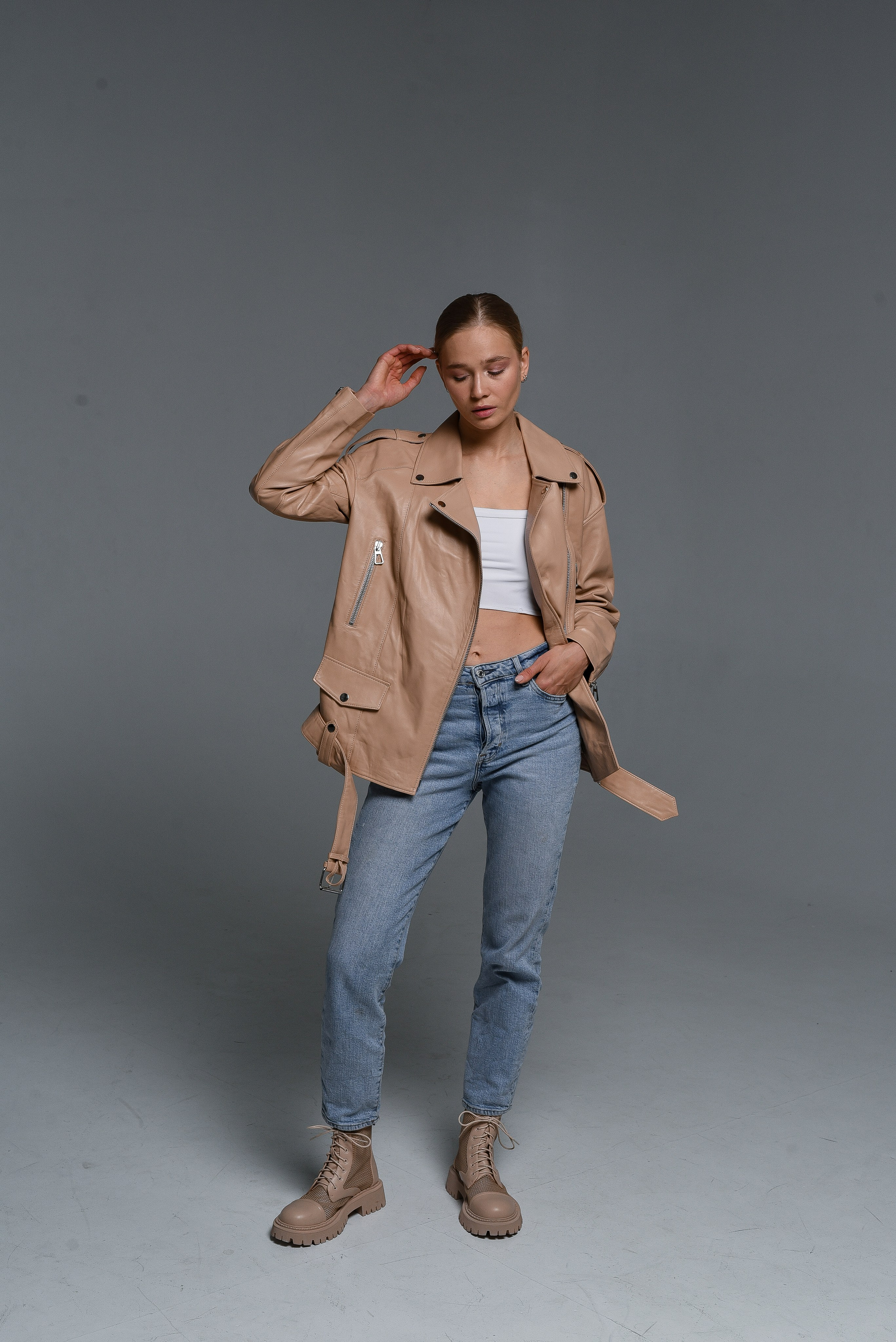 Куртки (фон). Контент фотограф в Москве Лихачева Ксения