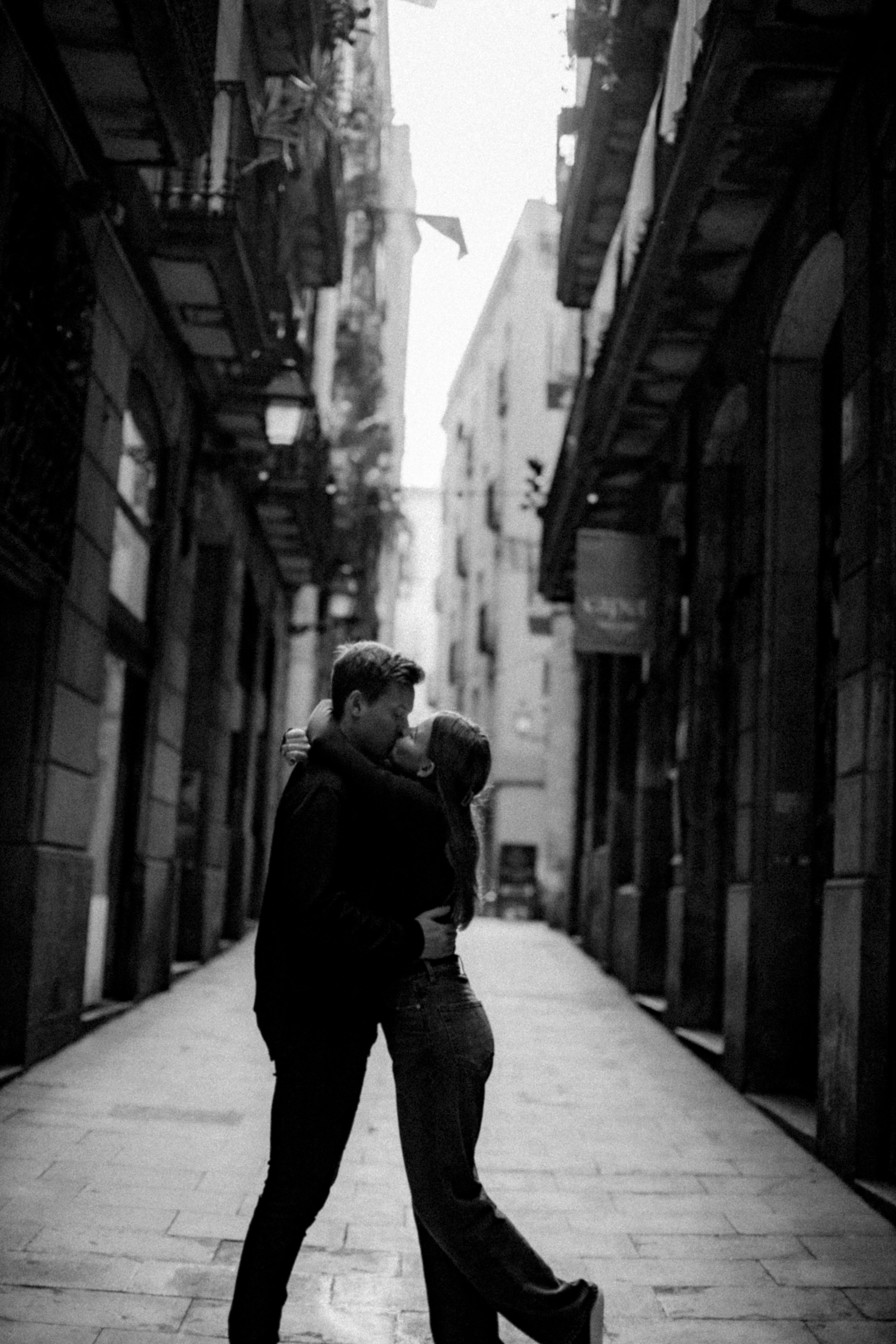 Nastya&Rasmus // El Born. Photographer Anastasia Kirnosenko