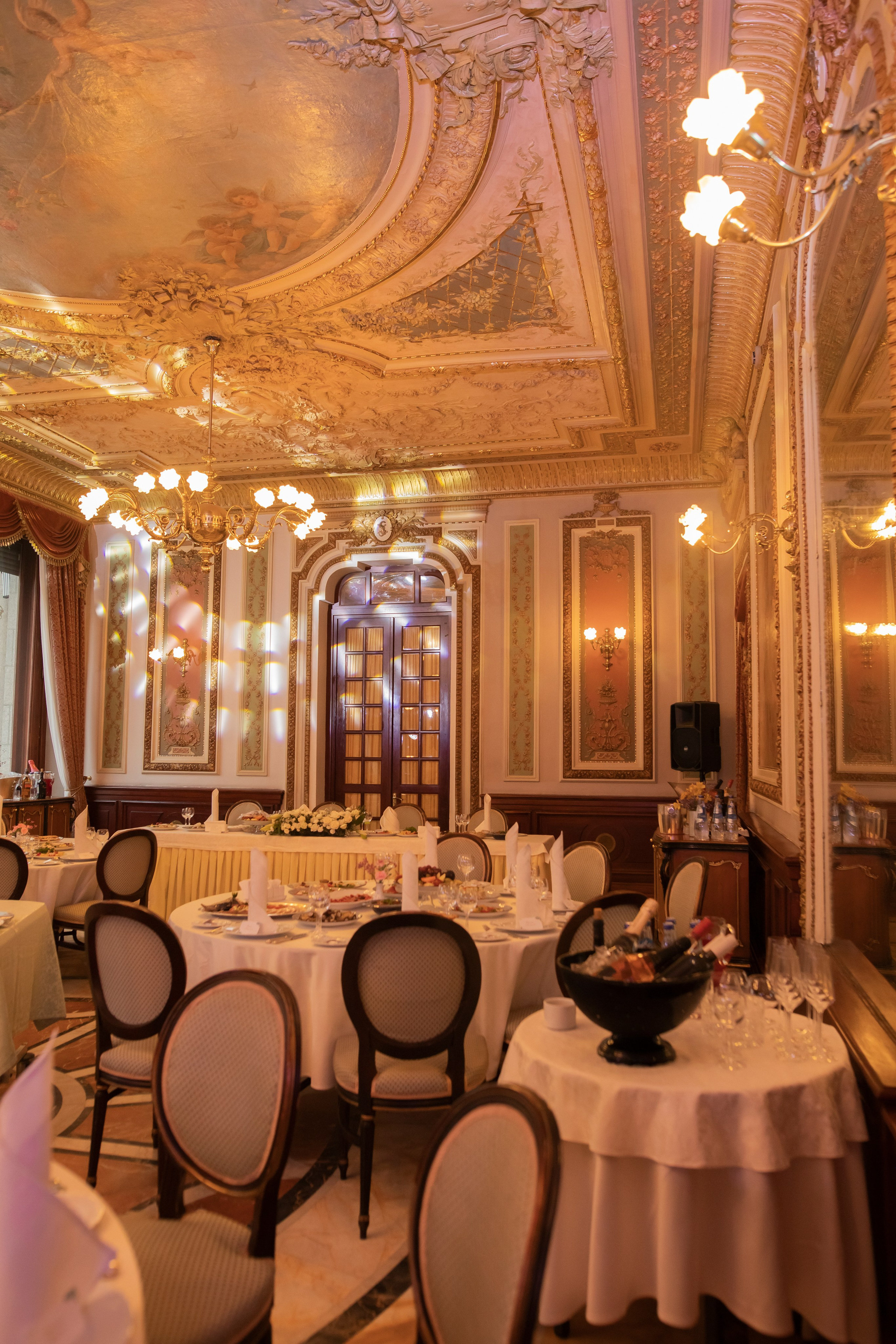 Николай и Дарина, Savoy. Свадебный и семейный фотограф в Москве Евгения Лисина