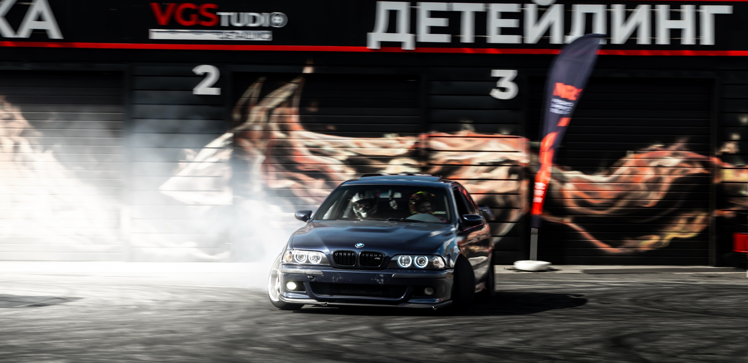 TURBO NIGHT. Opasnophoto