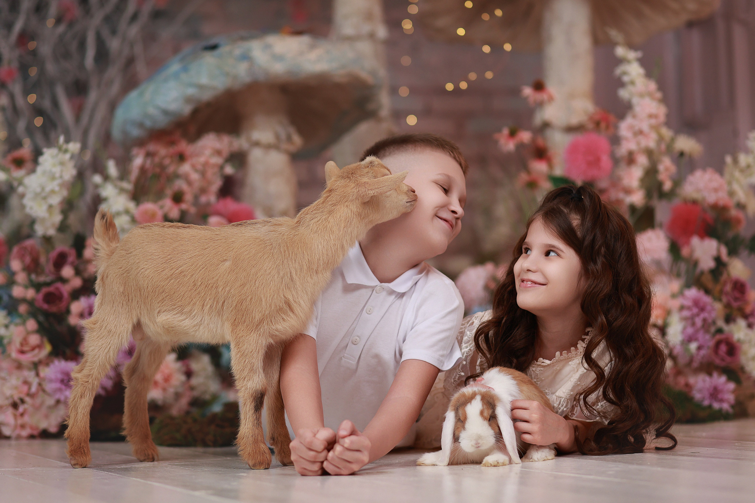 Фотопроект с козочкой и кроликами. Детский семейный фотограф Краснодар