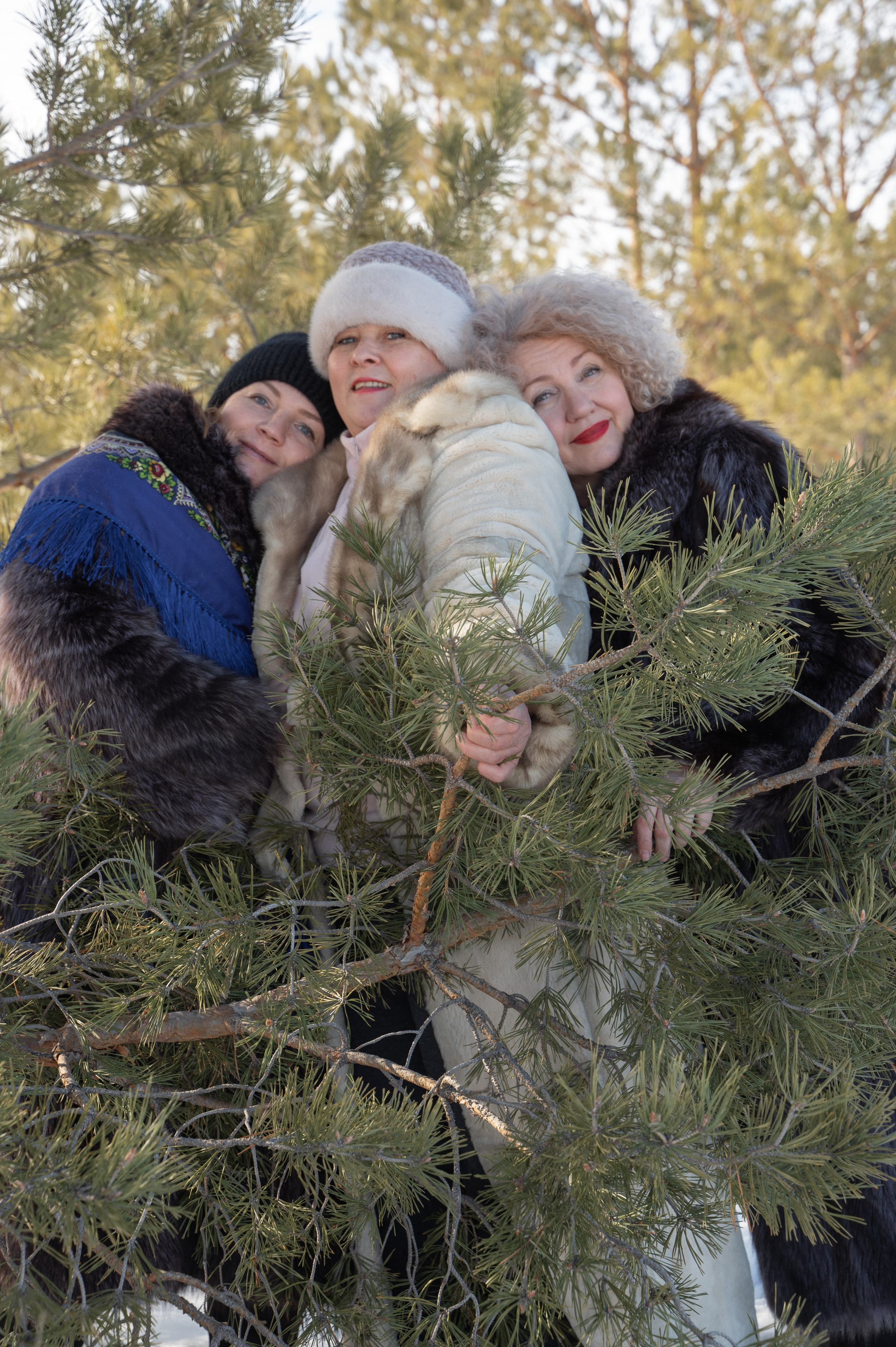 Подружки. ФОТОГРАФ/РУДНЫЙ/КОСТАНАЙ