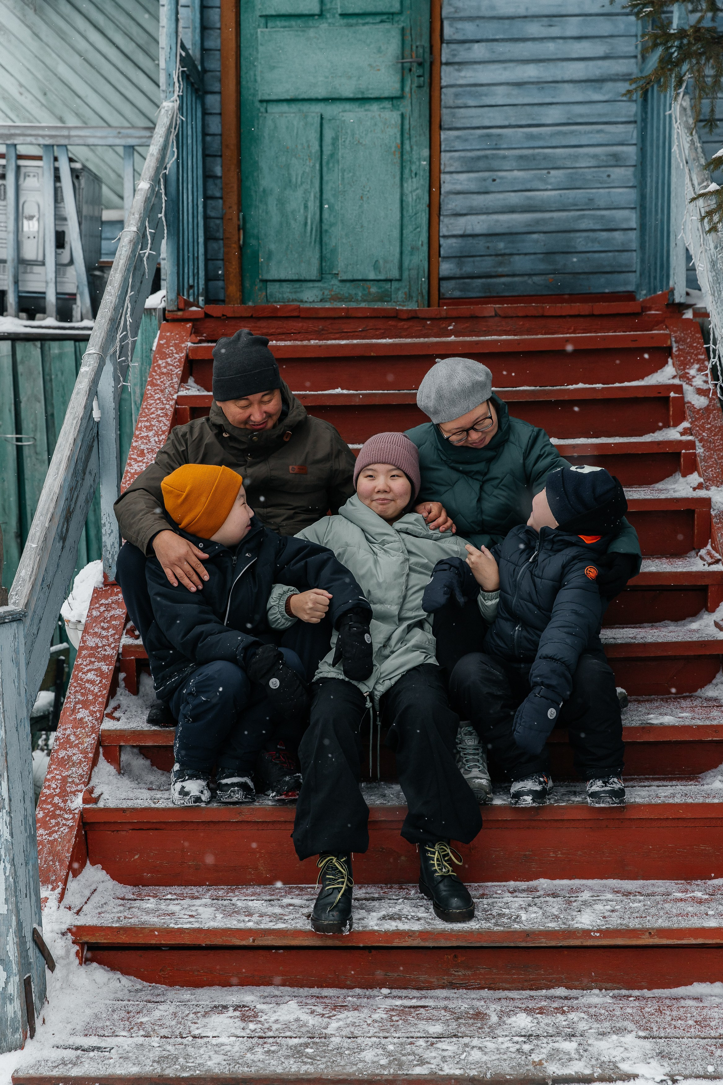 Степановы. Воронистая Анастасия. Фотограф Якутия, Томпонский район