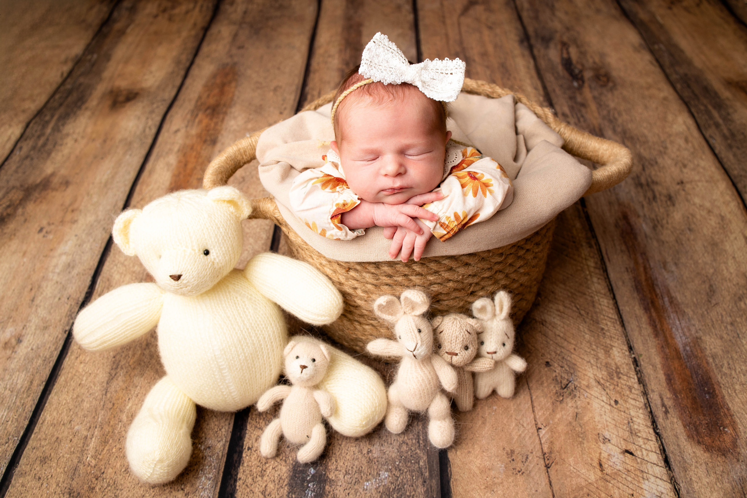 Нежная и милая фотосессия первых дней жизни Вашего ребенка в Минске. Фотограф новорождённых Минск — стоимость newborn фотосессии в Минске