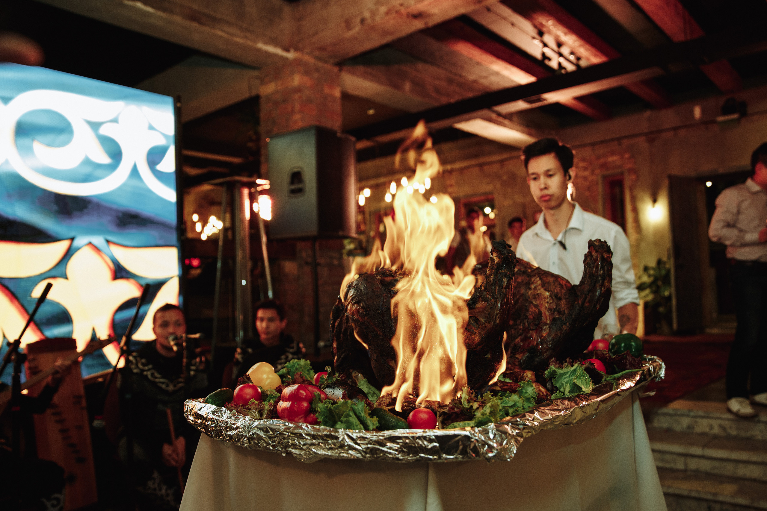 Айгерим и Бенджамин. Алматы. Qazaq Auyl. Свадебный фотограф в Алматы Николай Киреев