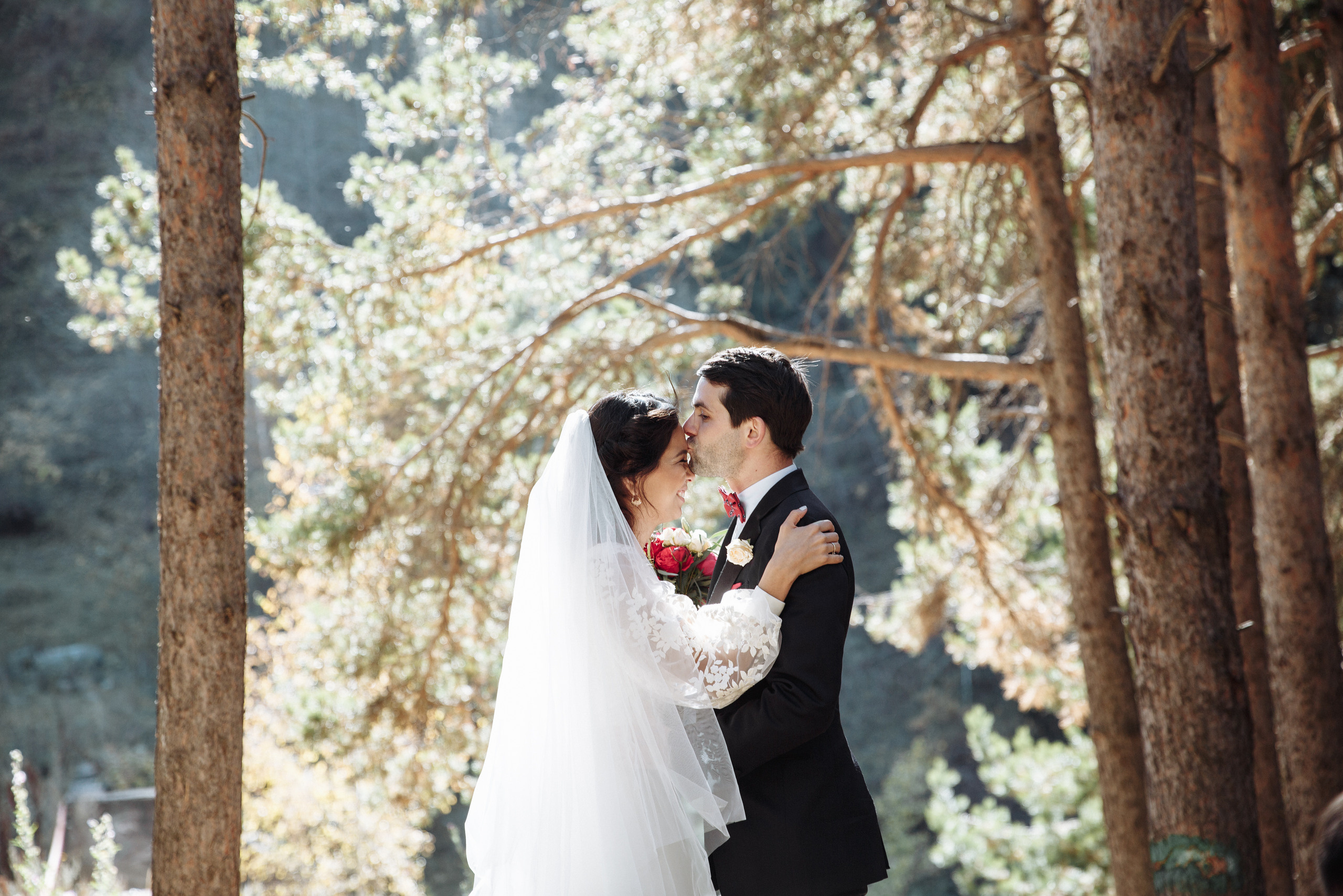 Айгерим и Бенджамин. Алматы. Qazaq Auyl. Свадебный фотограф в Алматы Николай Киреев