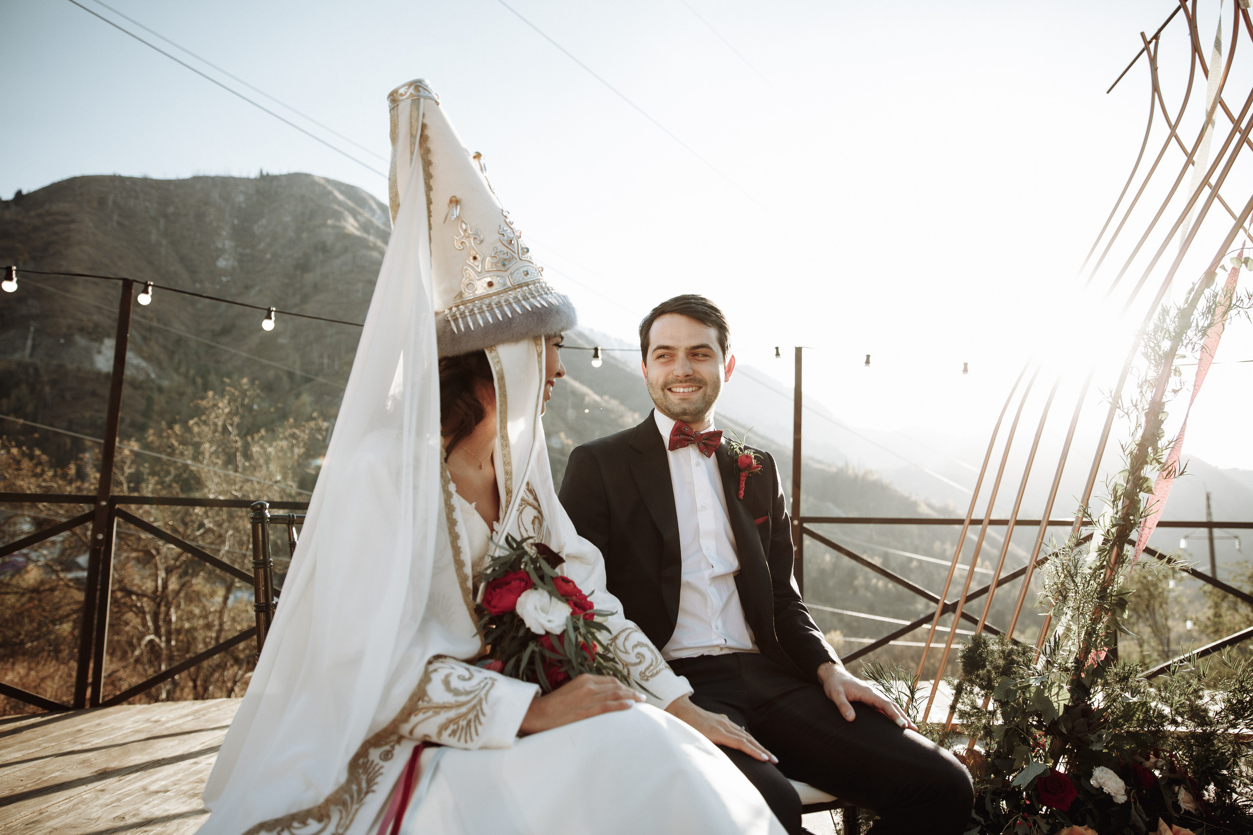 Айгерим и Бенджамин. Алматы. Qazaq Auyl. Свадебный фотограф в Алматы Николай Киреев