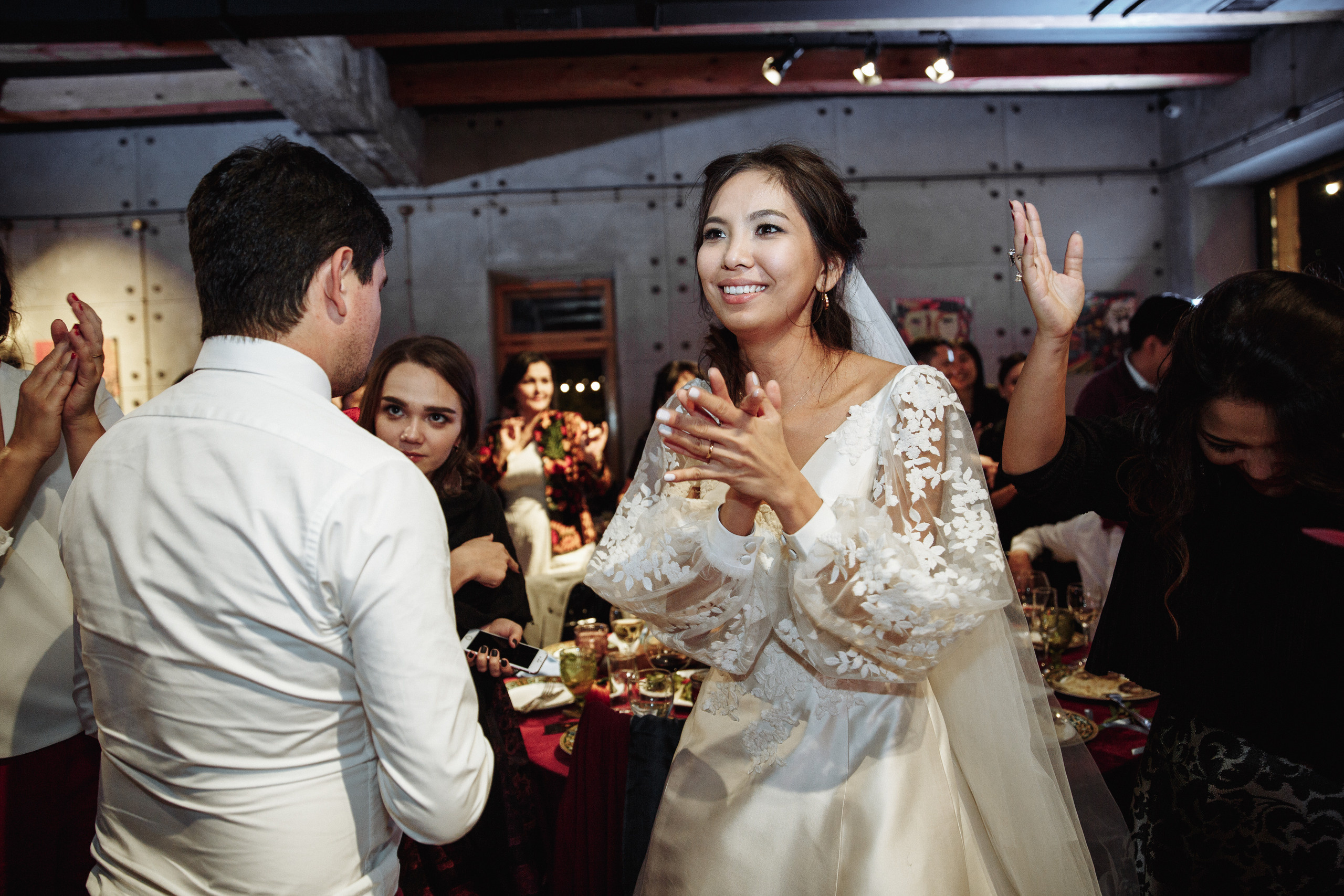 Айгерим и Бенджамин. Алматы. Qazaq Auyl. Свадебный фотограф в Алматы Николай Киреев