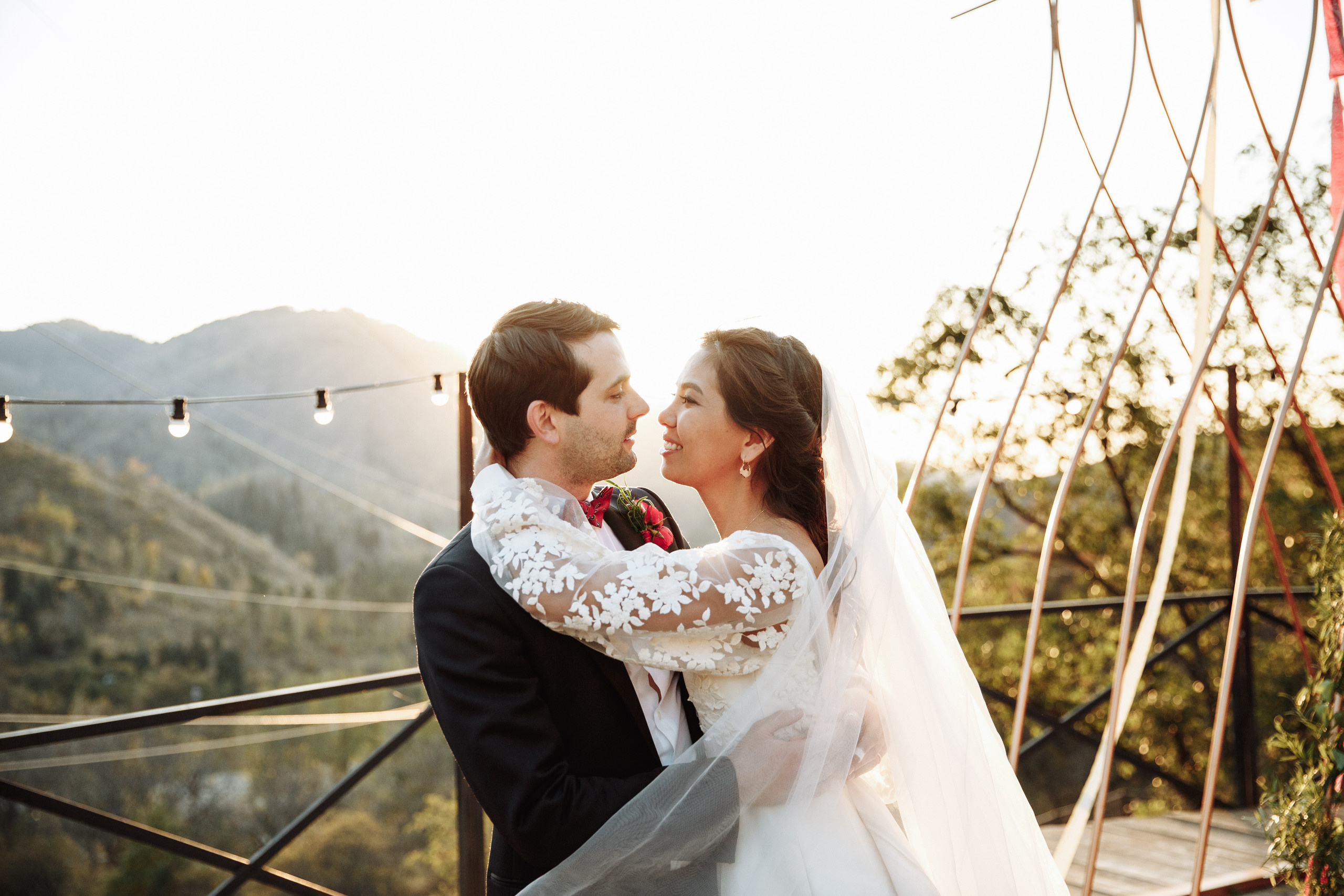 Айгерим и Бенджамин. Алматы. Qazaq Auyl. Свадебный фотограф в Алматы Николай Киреев