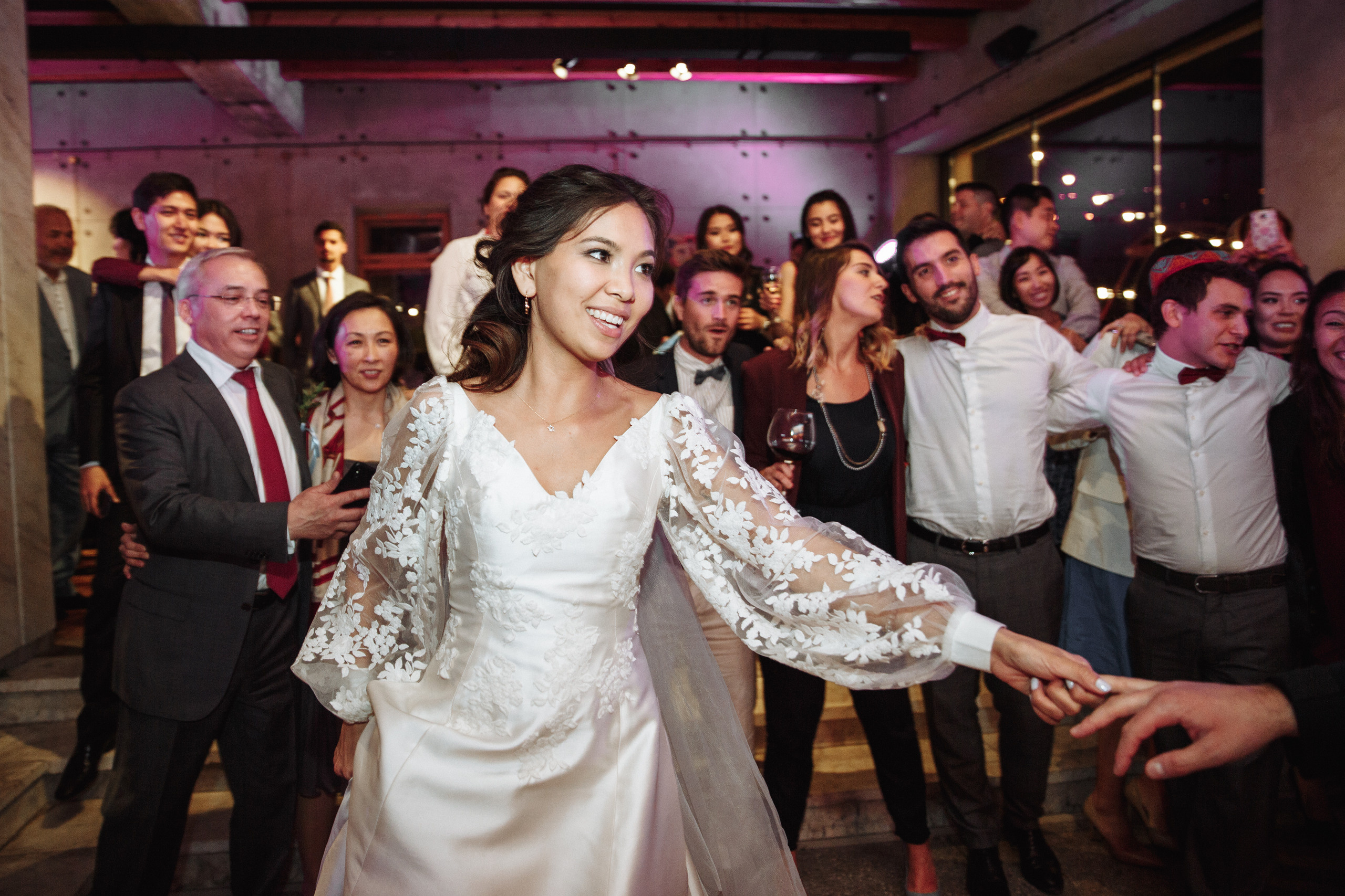 Айгерим и Бенджамин. Алматы. Qazaq Auyl. Свадебный фотограф в Алматы Николай Киреев