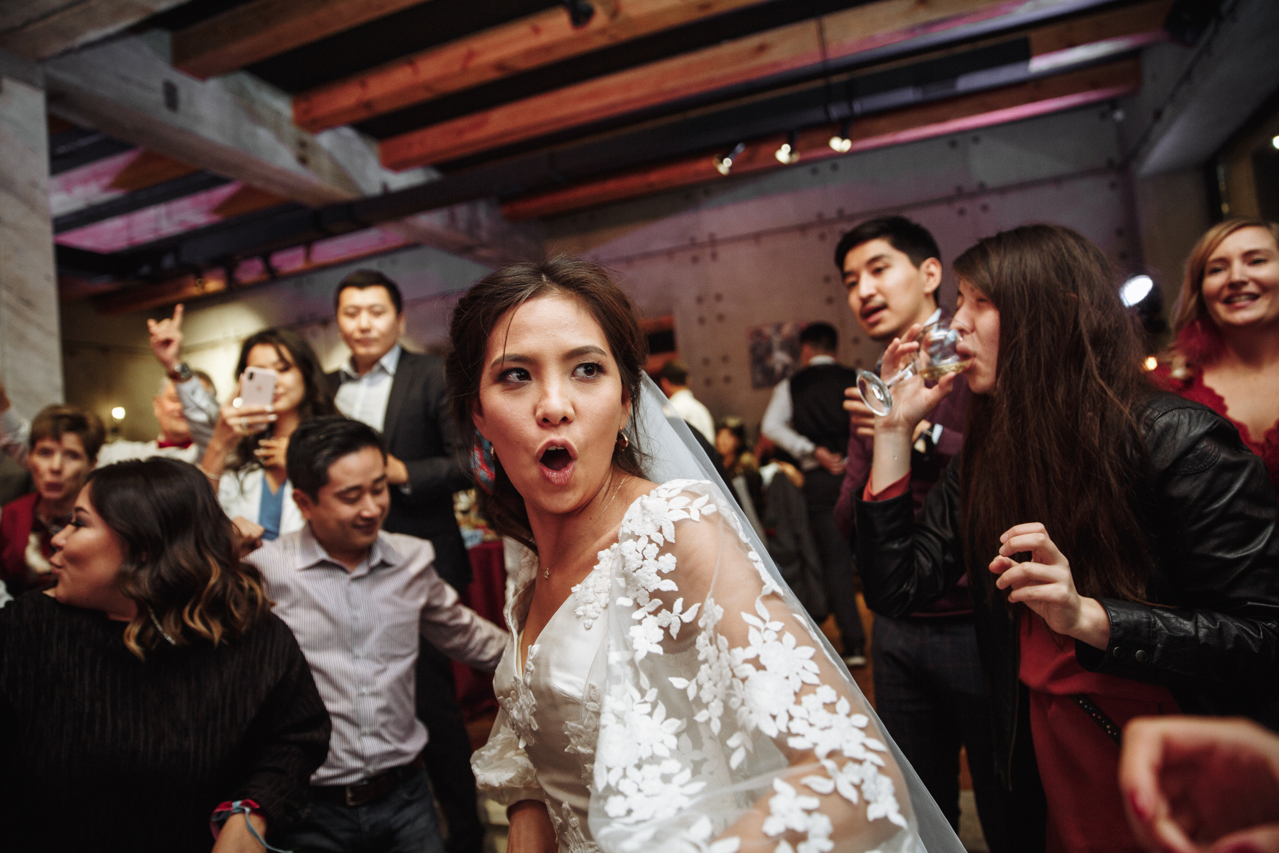 Айгерим и Бенджамин. Алматы. Qazaq Auyl. Свадебный фотограф в Алматы Николай Киреев