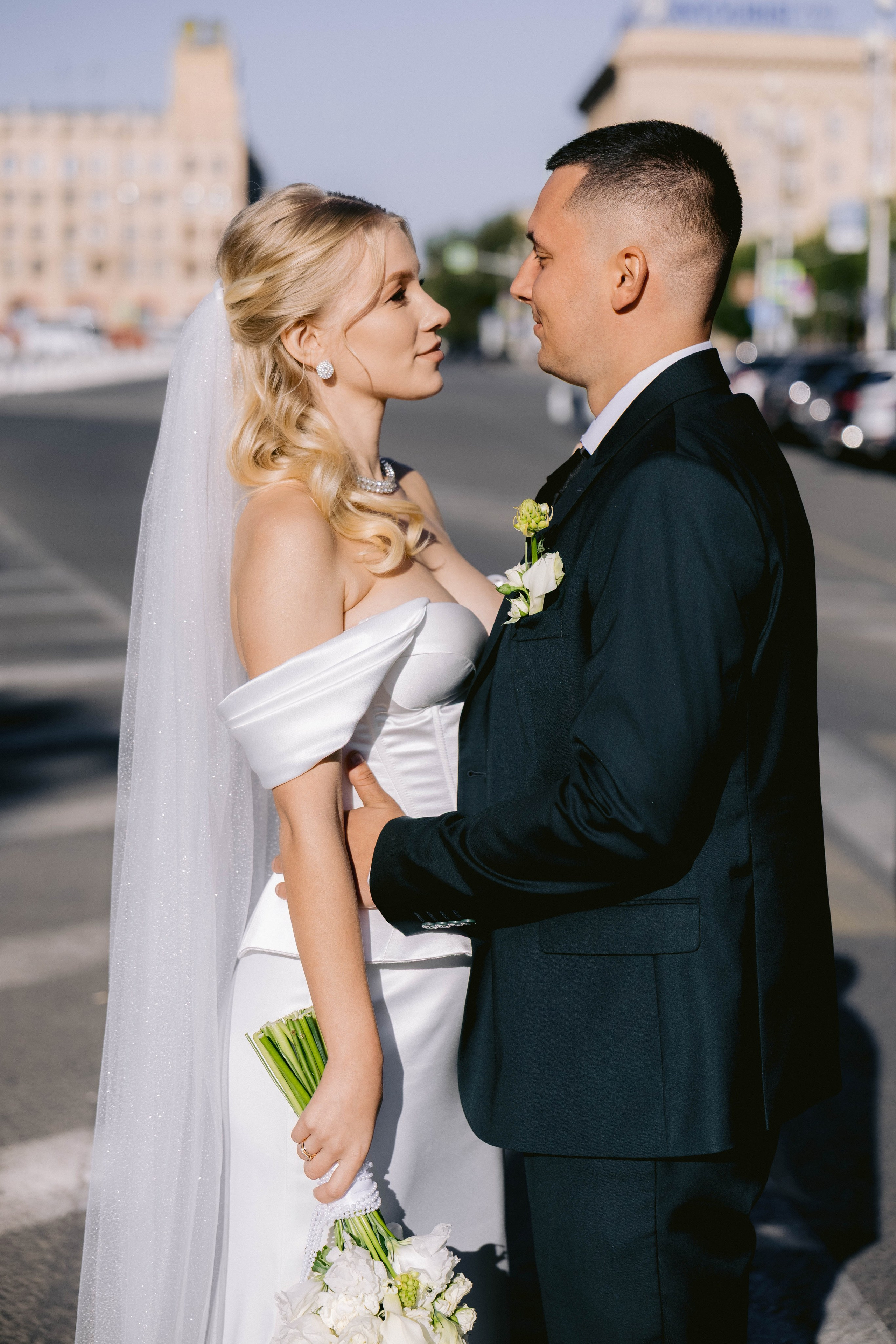 Ангелина, Ефим (прогулка после ЗАГСа). Фотограф в Волгограде Кристина Прохоренко