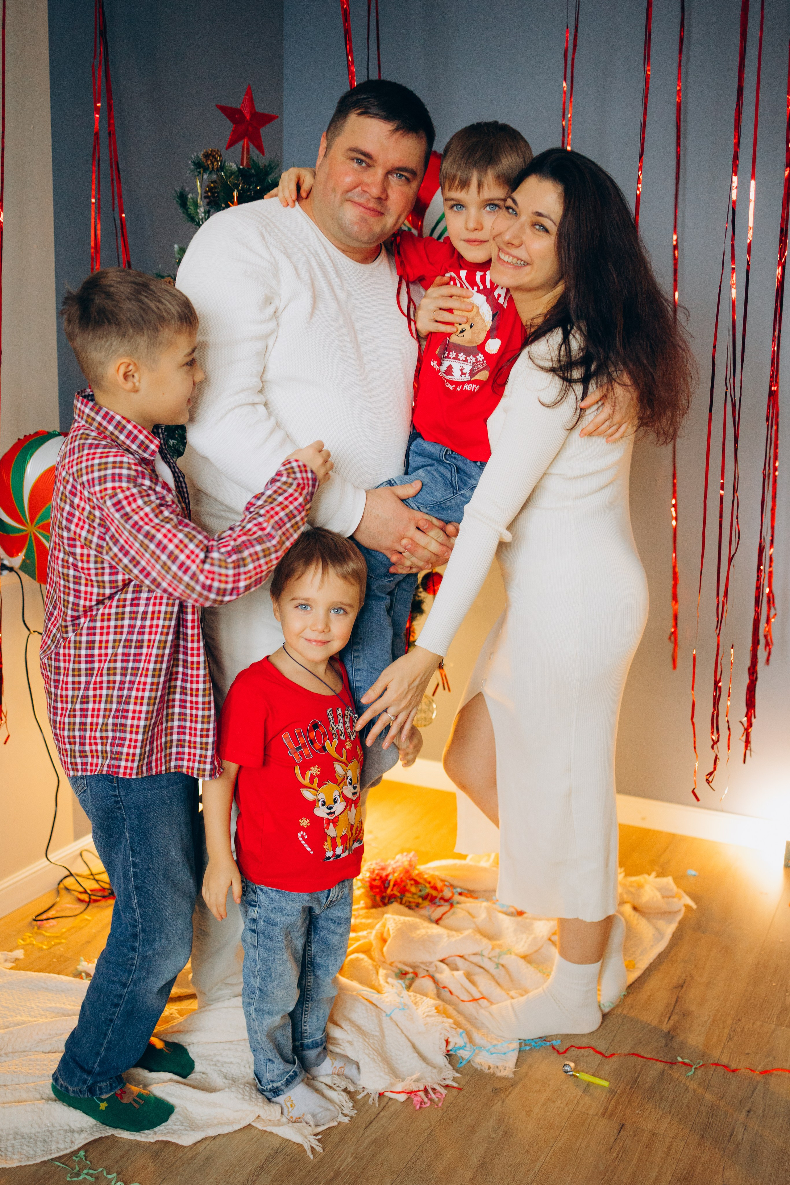 Семья — это тепло объятий и свет улыбок!. Фотограф Москва Светлана Кирюшина