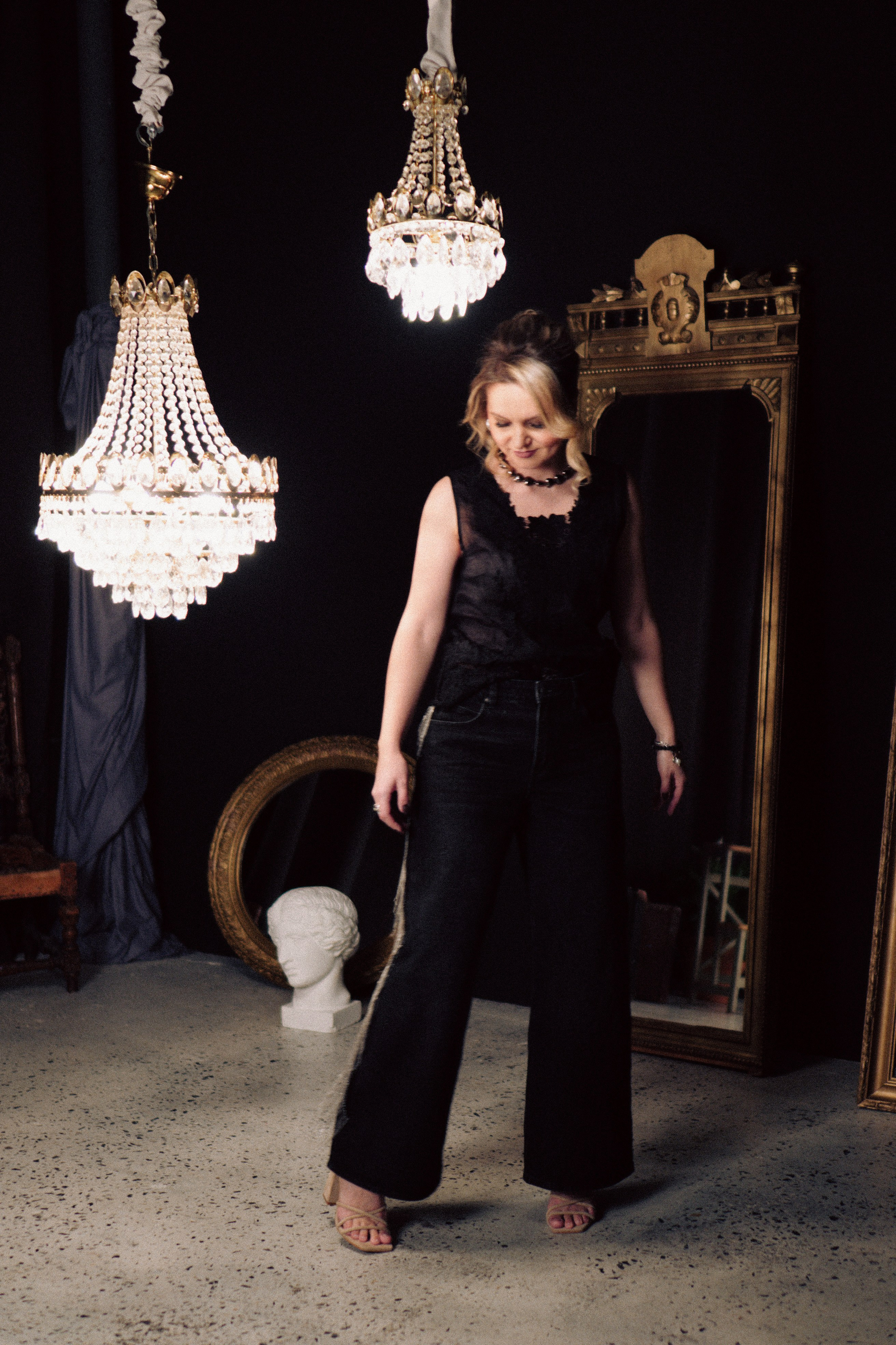 НОВОГОДНЯЯ ФОТОСЕСИИЯ В СТУДИИ ДЛЯ ДЕВУШКИ И ПРОГУЛКА ПО ЧЕРНЫШЕВСКОЙ. Профессиональный фотограф, Санкт-Петербург — Виктория Богомолова