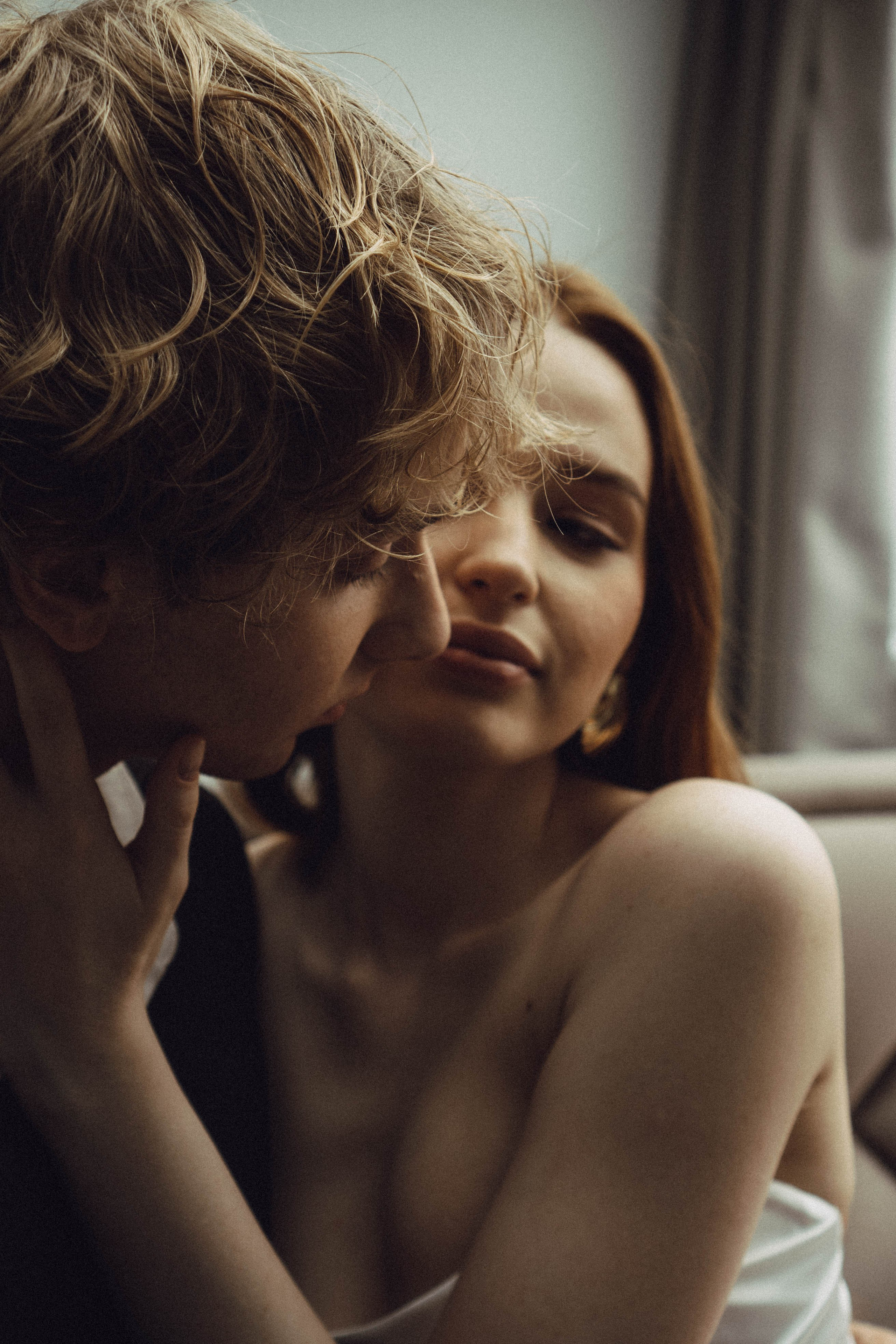 СВАДЕБНАЯ СЬЕМКА В ОТЕЛЕ. СБОРЫ ЖЕНИХА И НЕВЕСТЫ И ТАКЖЕ ТОР И ПОДГОТОВКА К ПРОГУЛКЕ. Профессиональный фотограф, Санкт-Петербург — Виктория Богомолова