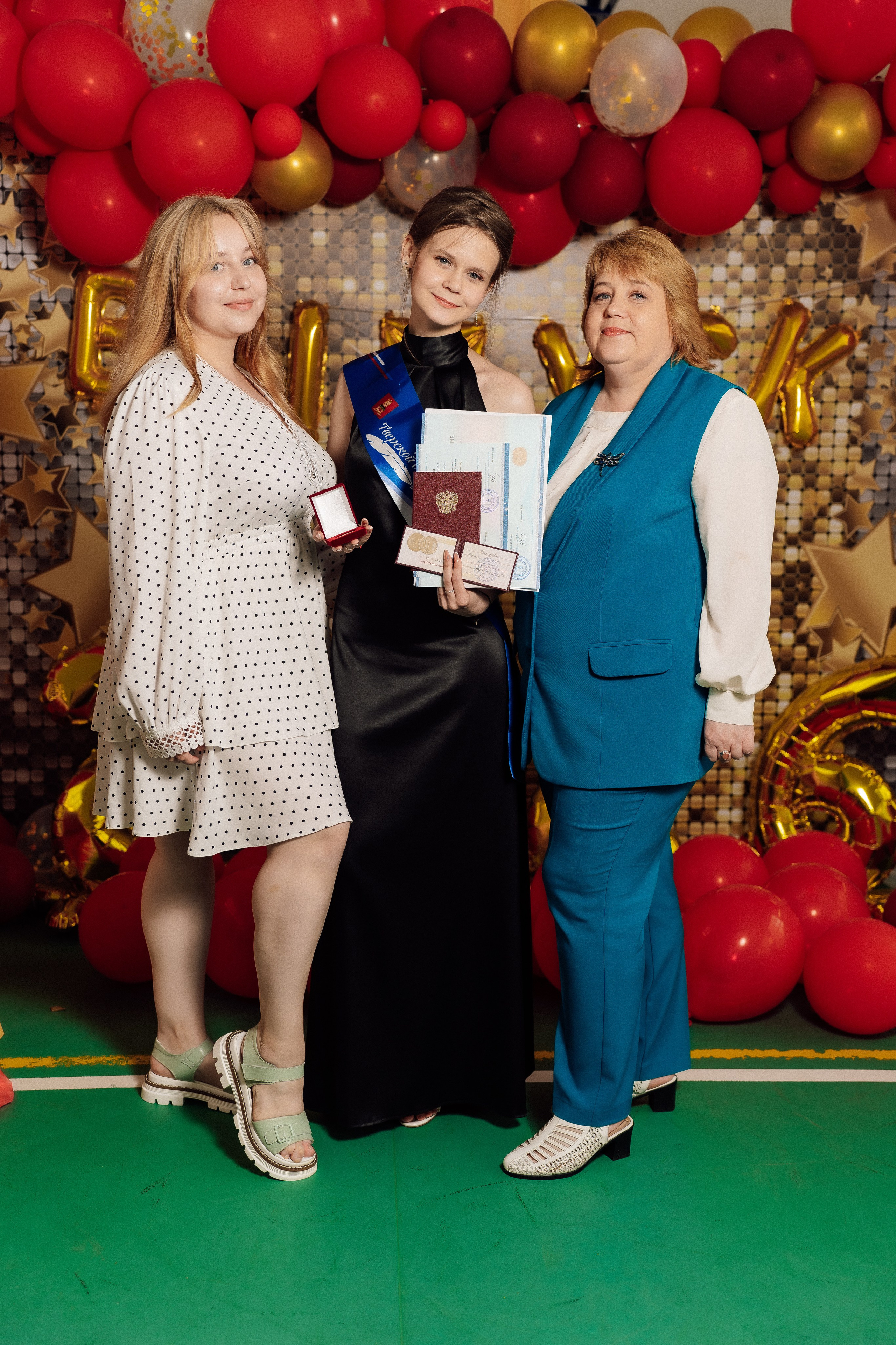 Выпускной 2026. Фотограф Торопец Кристина Абрамова Kanwellia photography