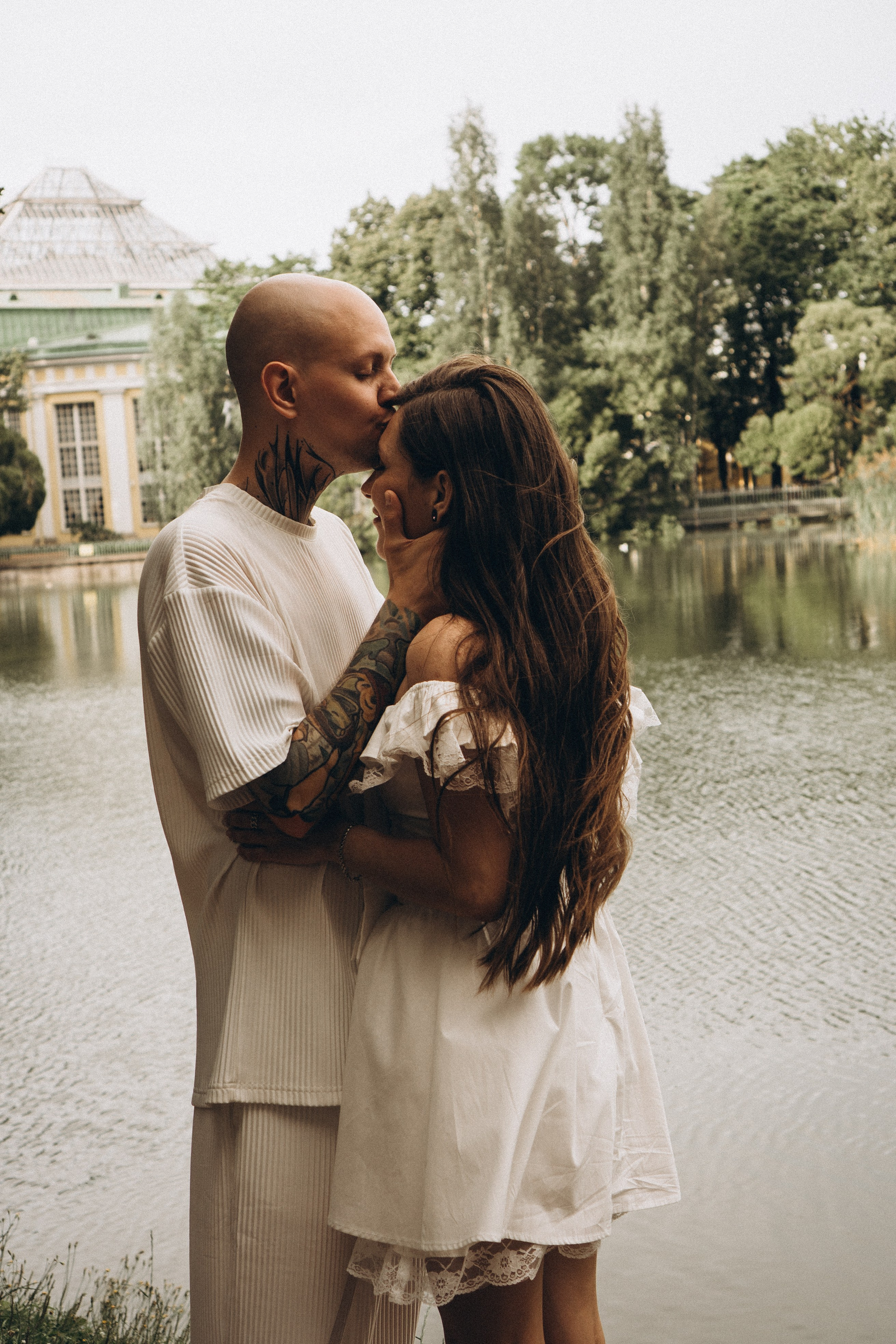 СВАДЕБНАЯ ПРОГУЛКА ПО ТАВРИЧЕСКОМУ САДУ И НЕВСКОЙ РАТУШЕ. Профессиональный фотограф, Санкт-Петербург — Виктория Богомолова