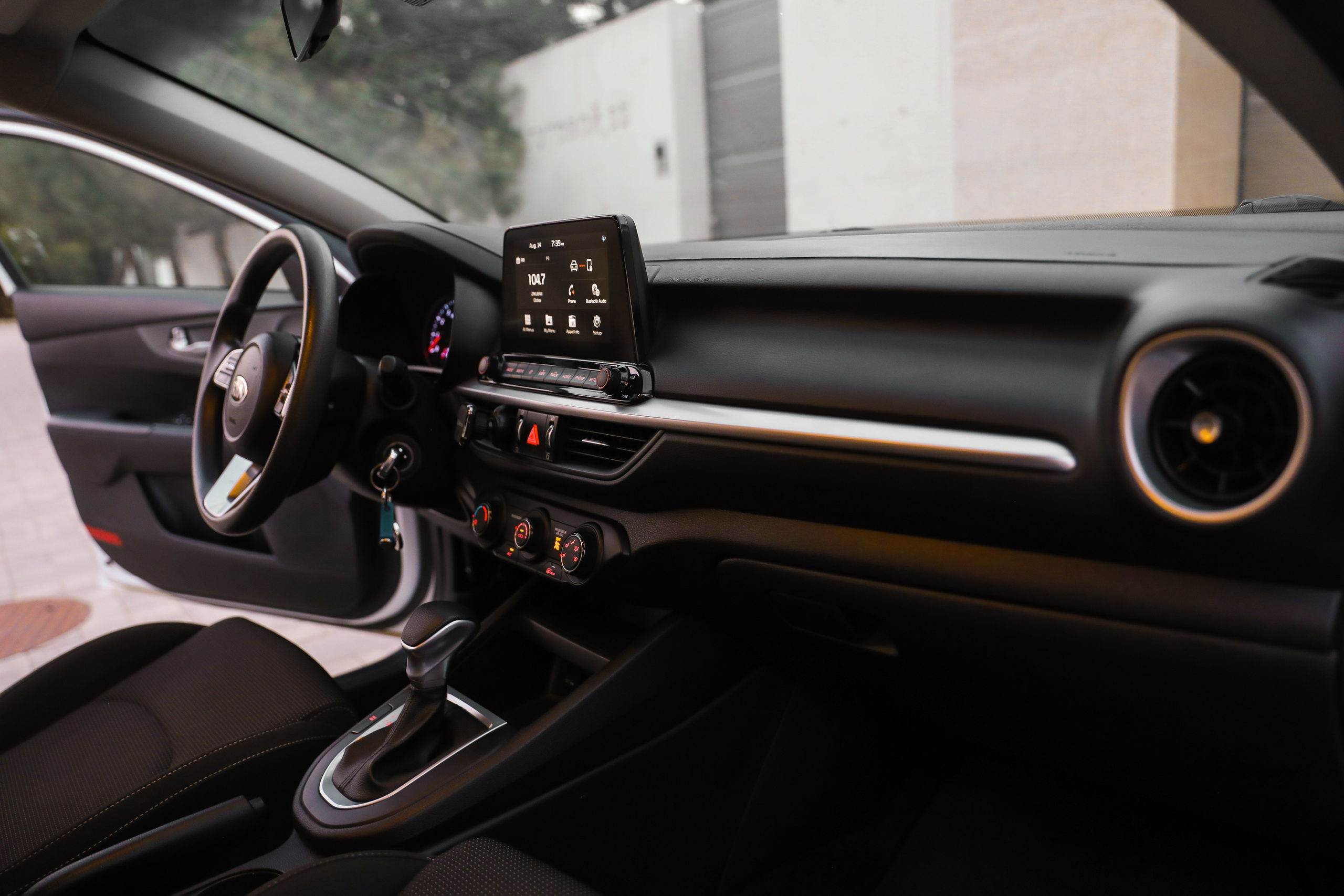 АВТО. Photographer Viktoriya Markushina «My world throug»