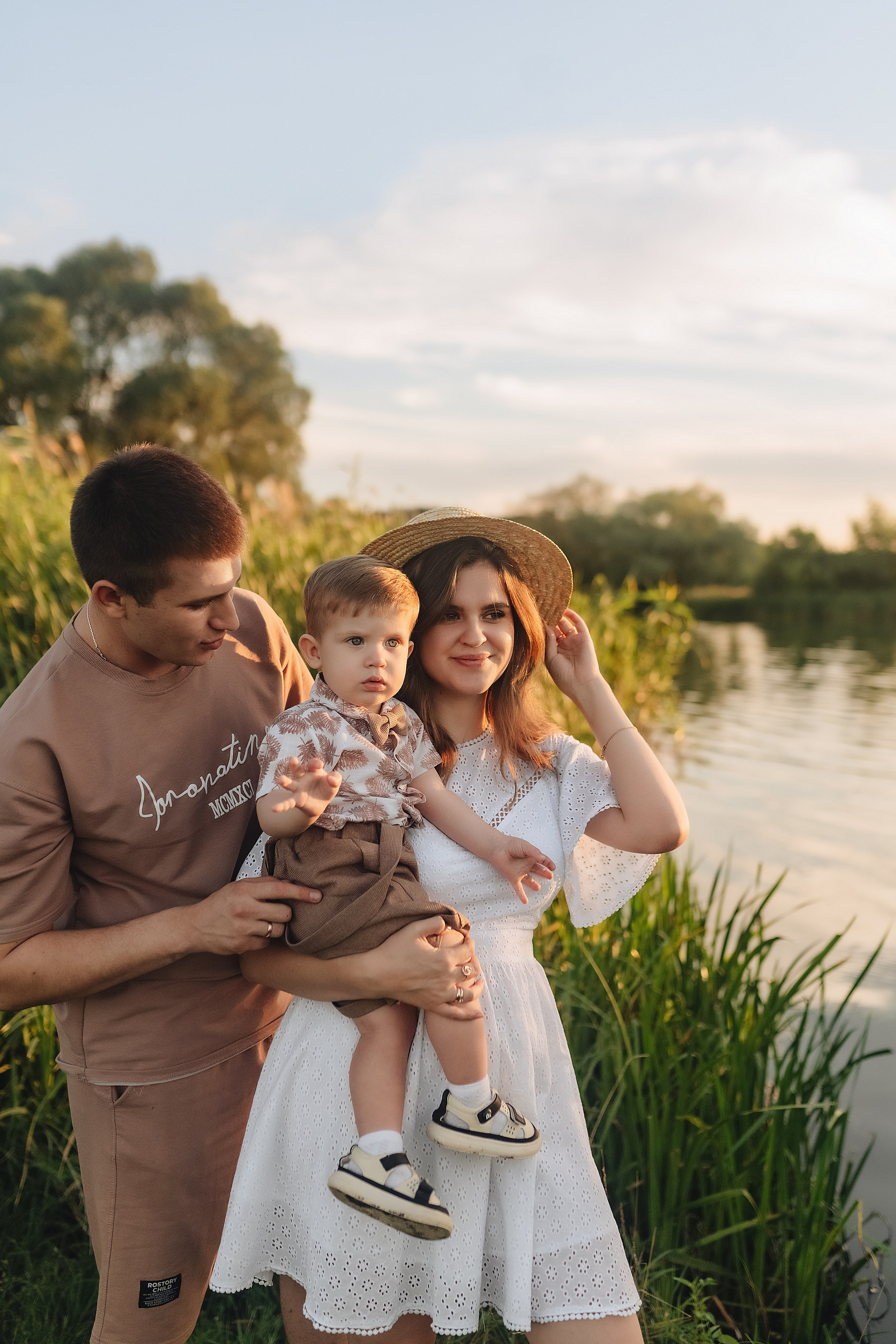 Светлана, Сергей и Женя | Семейная съемка на закате. Фотограф Карина Шмулёва. Воронеж и область