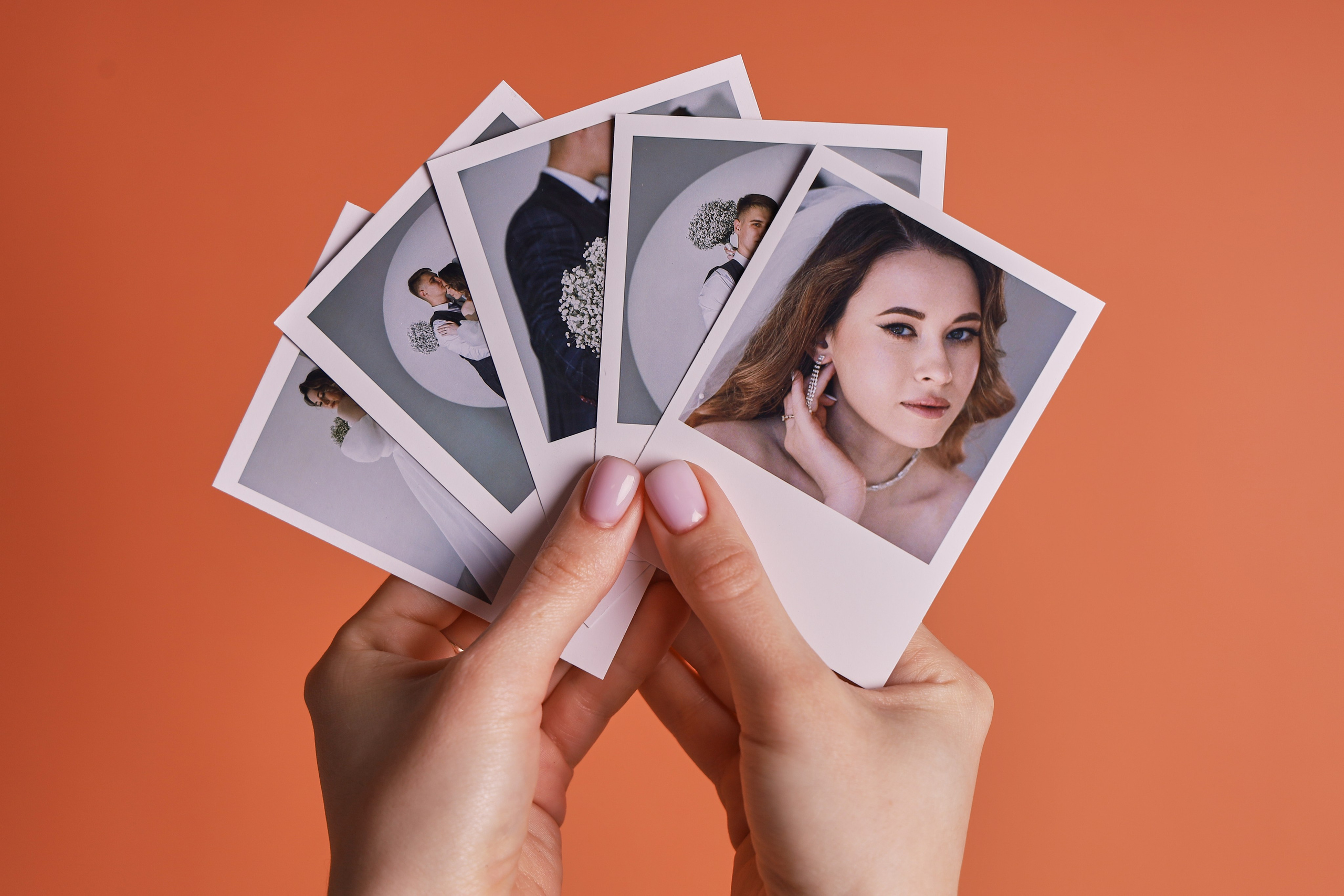 Предметная фотосъемка в Зеленограде. Фотосъемка для маркетплейсов. Фотостудия предметной фотосъемки. Фото на документы в Зеленограде. Фото на паспорт. Портретная фотостудия ЛукБук. Деловой портрет. Семейный портрет. Предметная фотосъемка