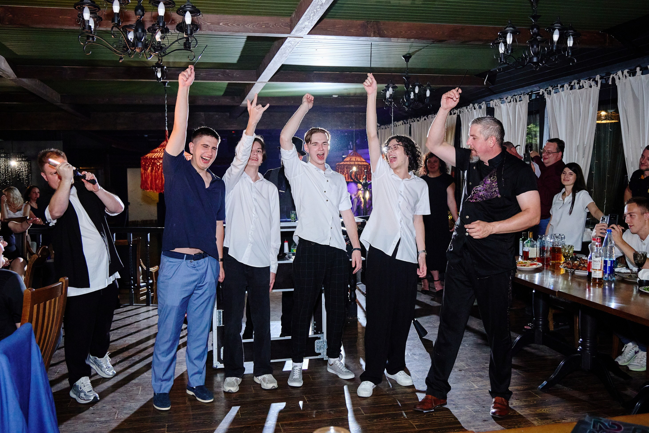 Выпускной 35 Сош. Фотограф Выпускные альбомы Таганрог Сергей Коробченко