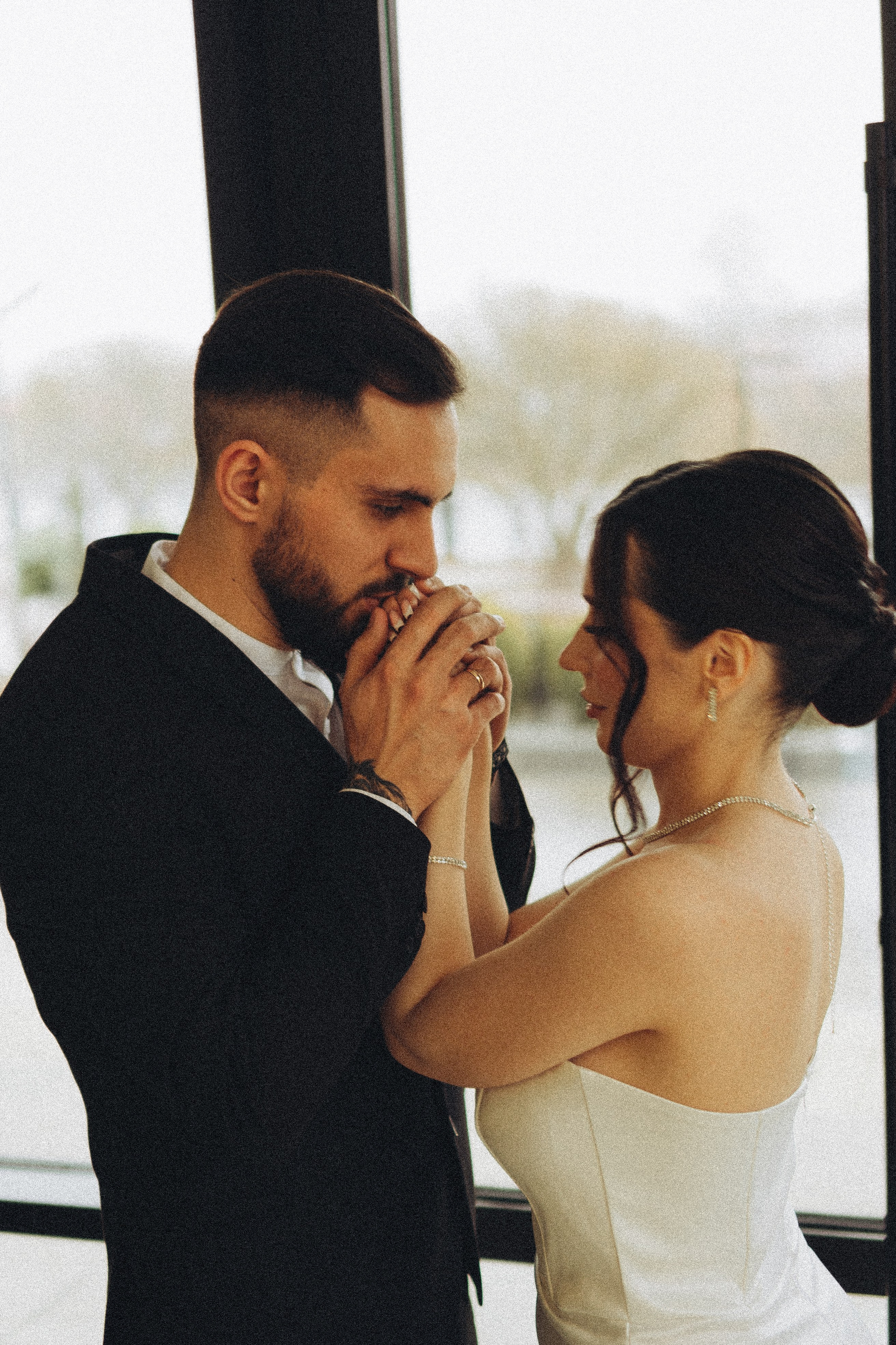 СВАДЕБНАЯ СЬЕМКА СБОРОВ ЖЕНИХА И НЕВЕСТЫ В ОТЕЛЕ И ТАКЖЕ ФОТОСЕССИИЯ В ОТЕЛЕЕ МЕГАПОЛИС БРЯНСК. Профессиональный фотограф, Санкт-Петербург — Виктория Богомолова