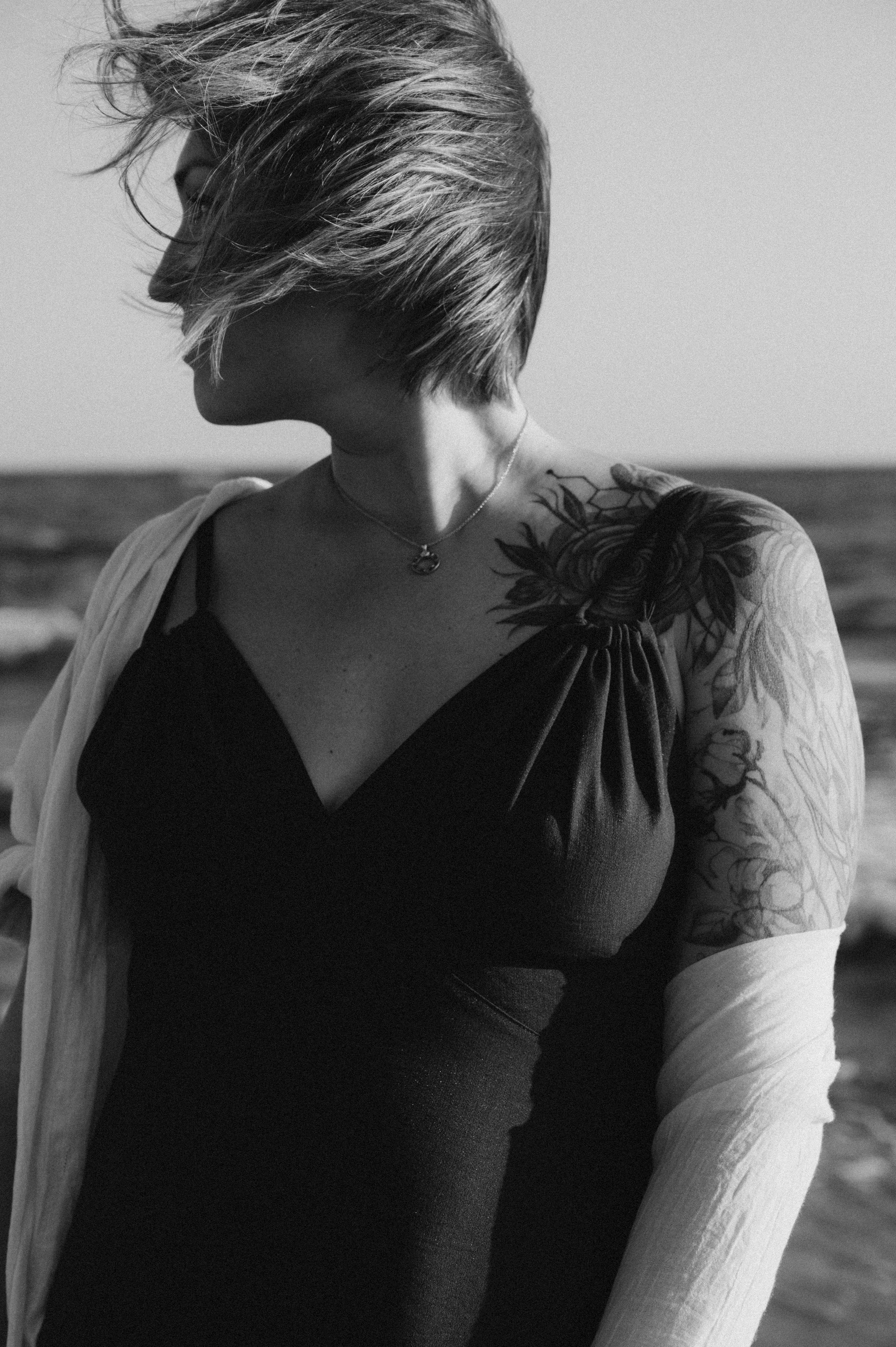 Алина. Профессиональный фотограф беременности в СПБ. Стильные фотосессии беременности в стиле минимализм и классическая фотография