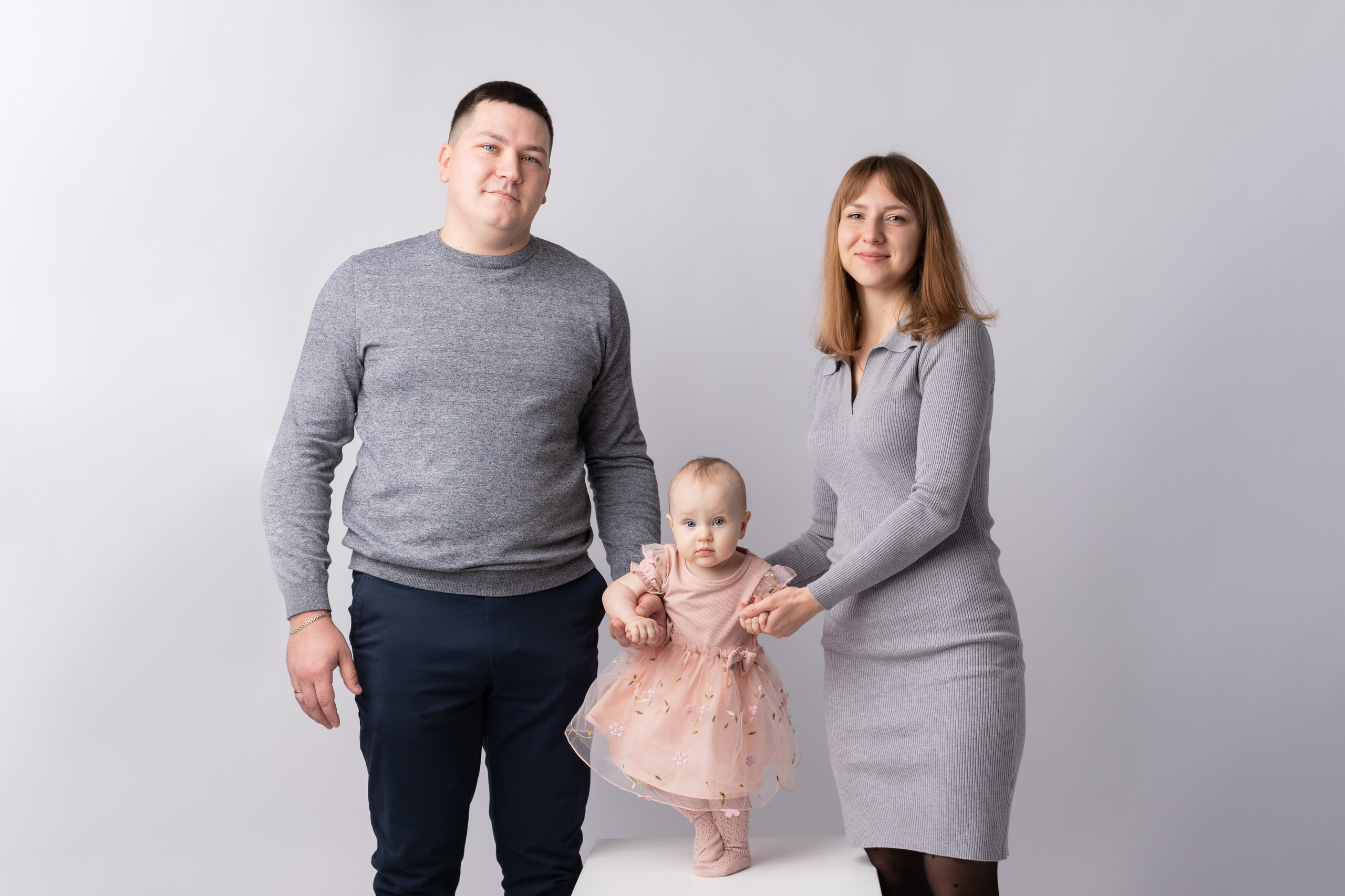 Кира «Первый тортик». Фотограф новорожденных в г. Оренбурге Екатерина Козлова