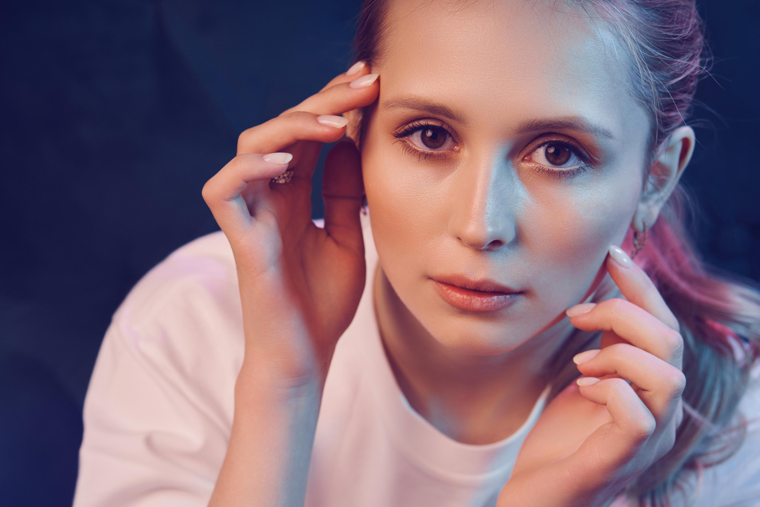 Наташа и цветной свет. Фото и видеосъемка. Легко и круто. Алехины Анна и Сергей