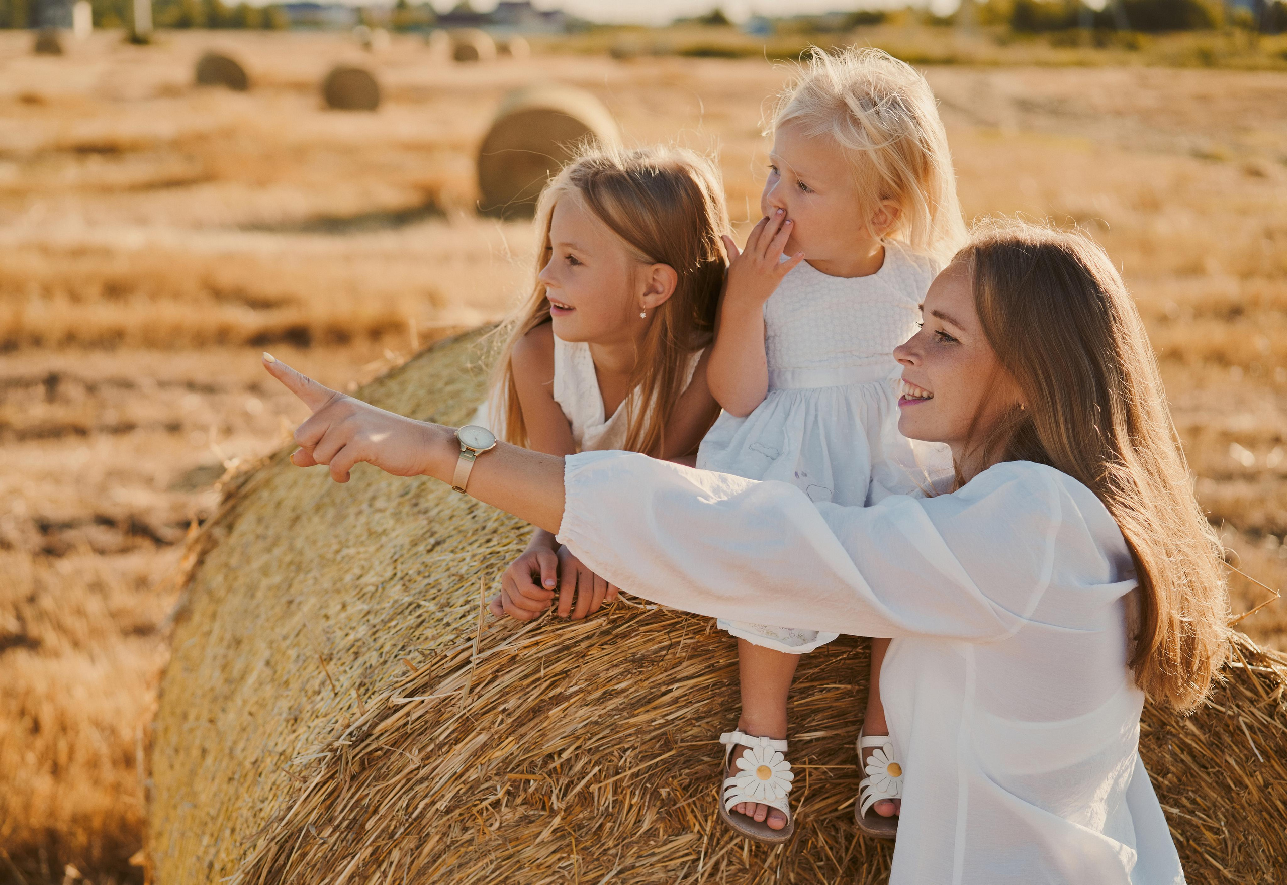 Веселая фотосессия в полях. Фото и видеосъемка. Легко и круто. Алехины Анна и Сергей