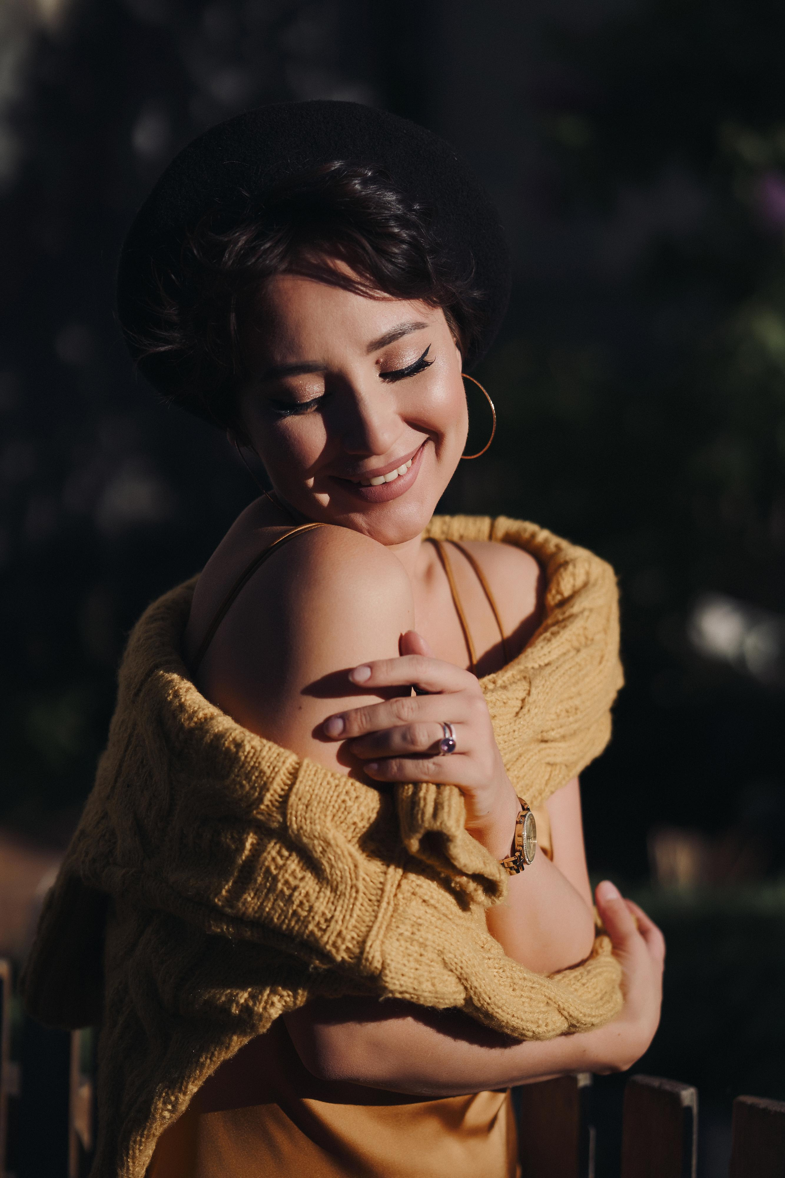 Ретро фотосессия в сирени. Фото и видеосъемка. Легко и круто. Алехины Анна и Сергей