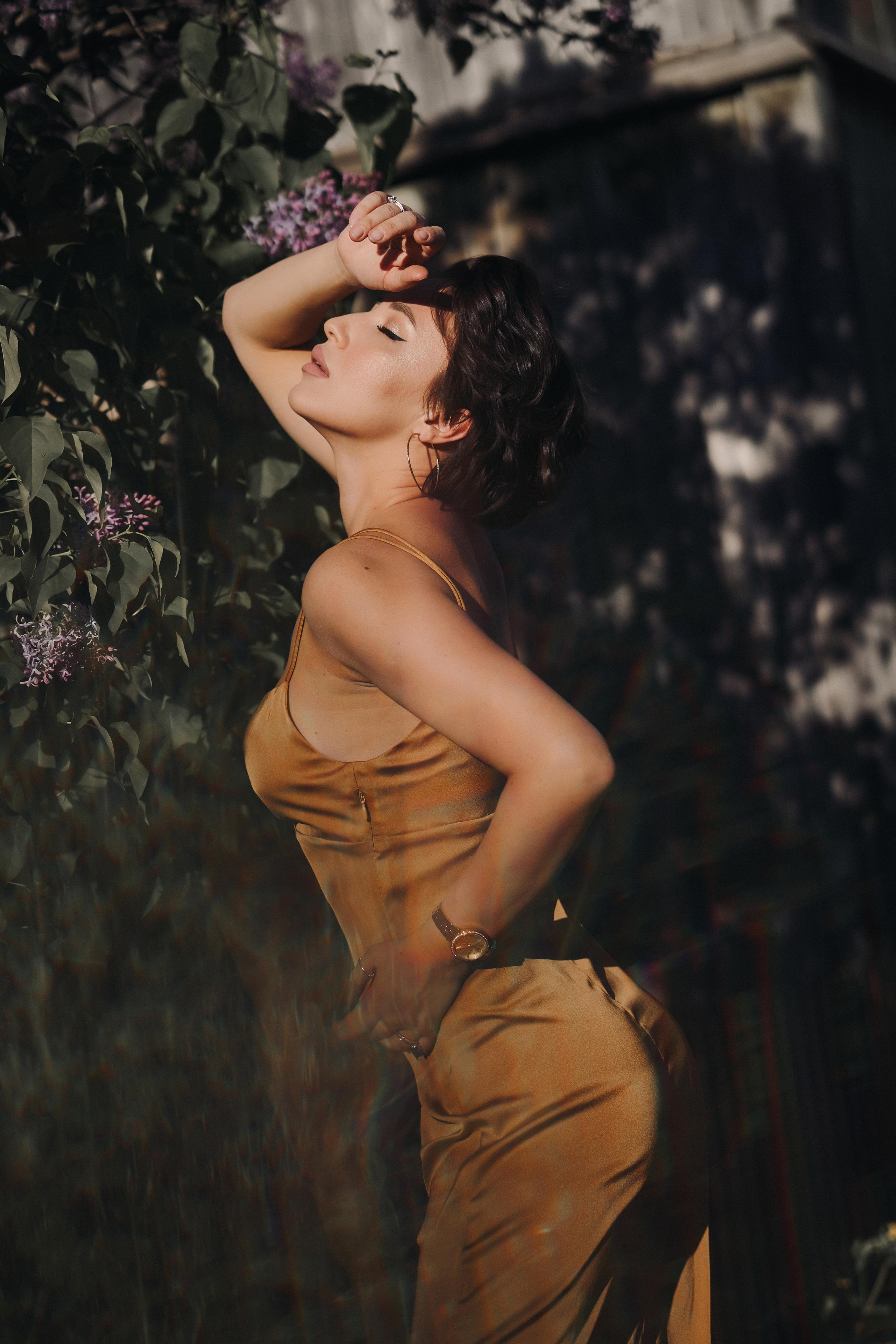 Ретро фотосессия в сирени. Фото и видеосъемка. Легко и круто. Алехины Анна и Сергей