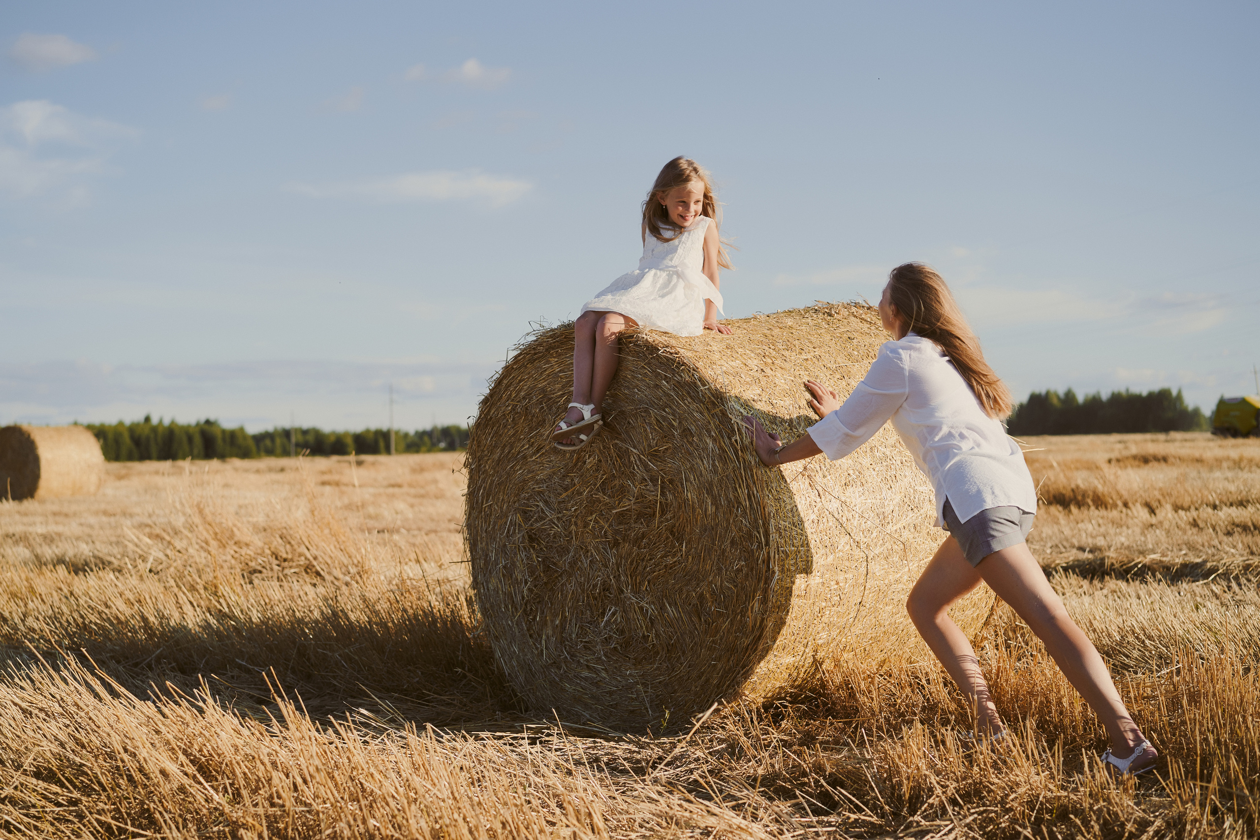 Веселая фотосессия в полях. Фото и видеосъемка. Легко и круто. Алехины Анна и Сергей