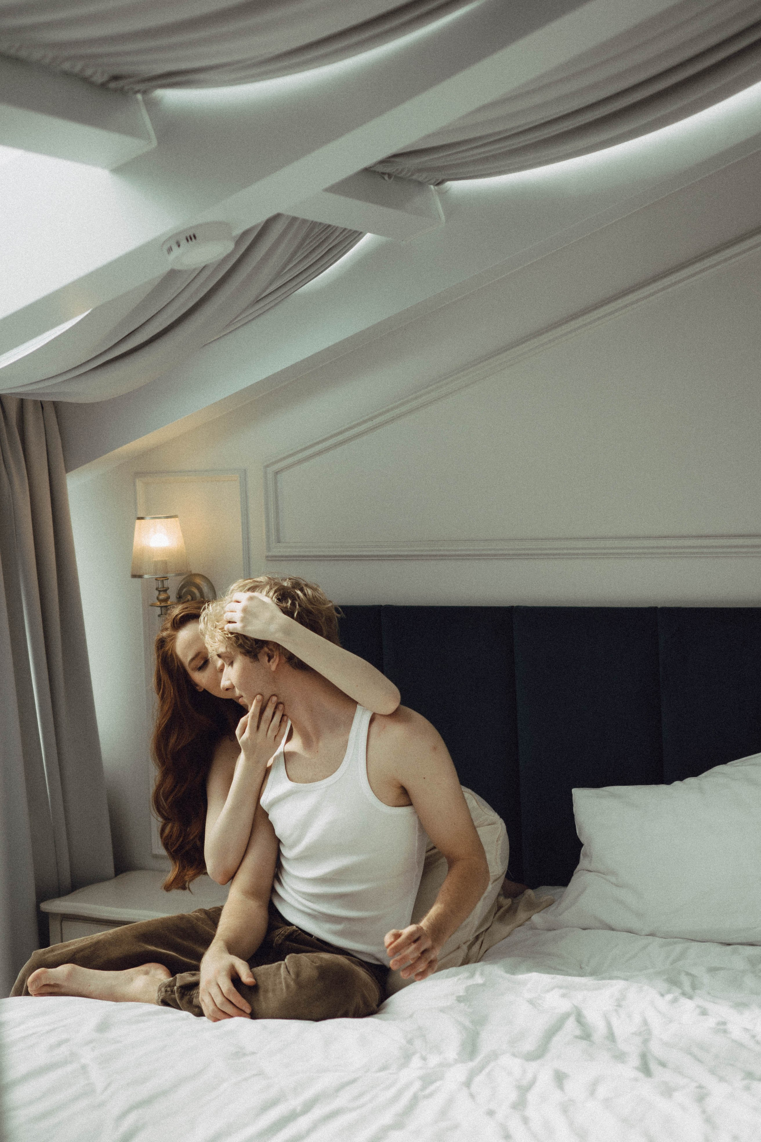 СВАДЕБНАЯ СЬЕМКА В ОТЕЛЕ. СБОРЫ ЖЕНИХА И НЕВЕСТЫ И ТАКЖЕ ТОР И ПОДГОТОВКА К ПРОГУЛКЕ. Профессиональный фотограф, Санкт-Петербург — Виктория Богомолова