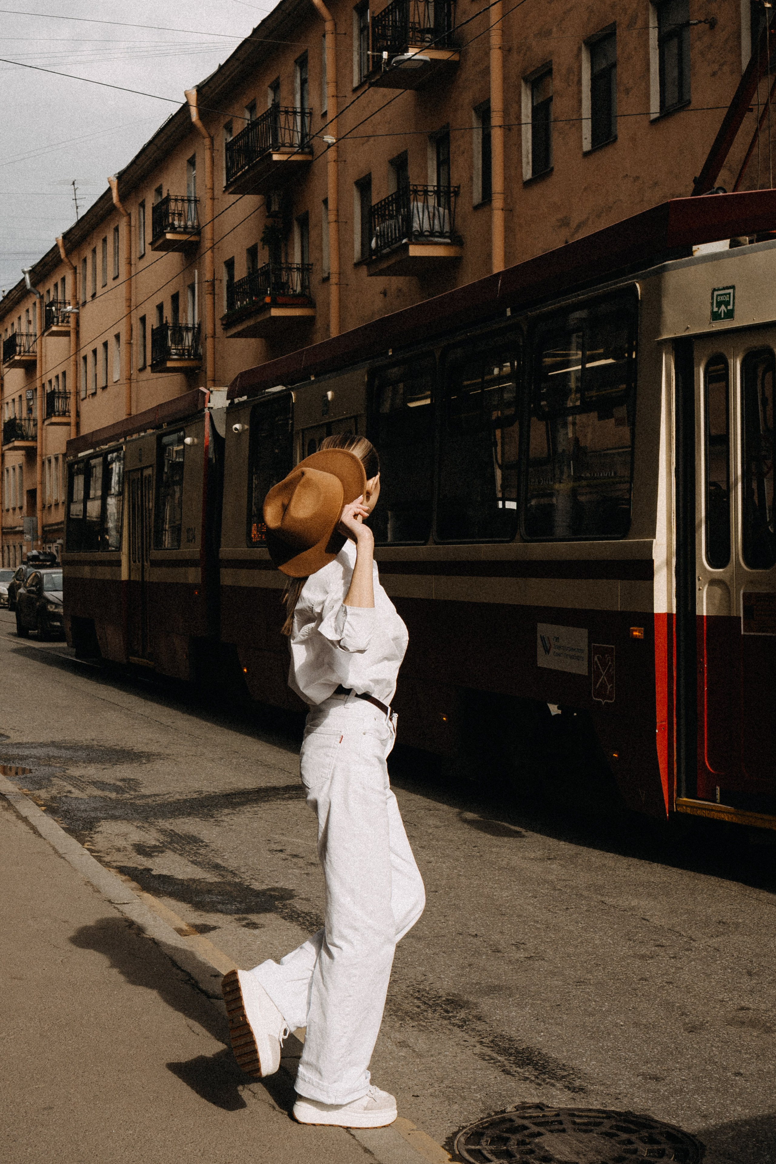 МЫ ГУЛЯЛИ ПРО КРЫШАМ ПИТЕРА. Профессиональный фотограф, Санкт-Петербург — Виктория Богомолова