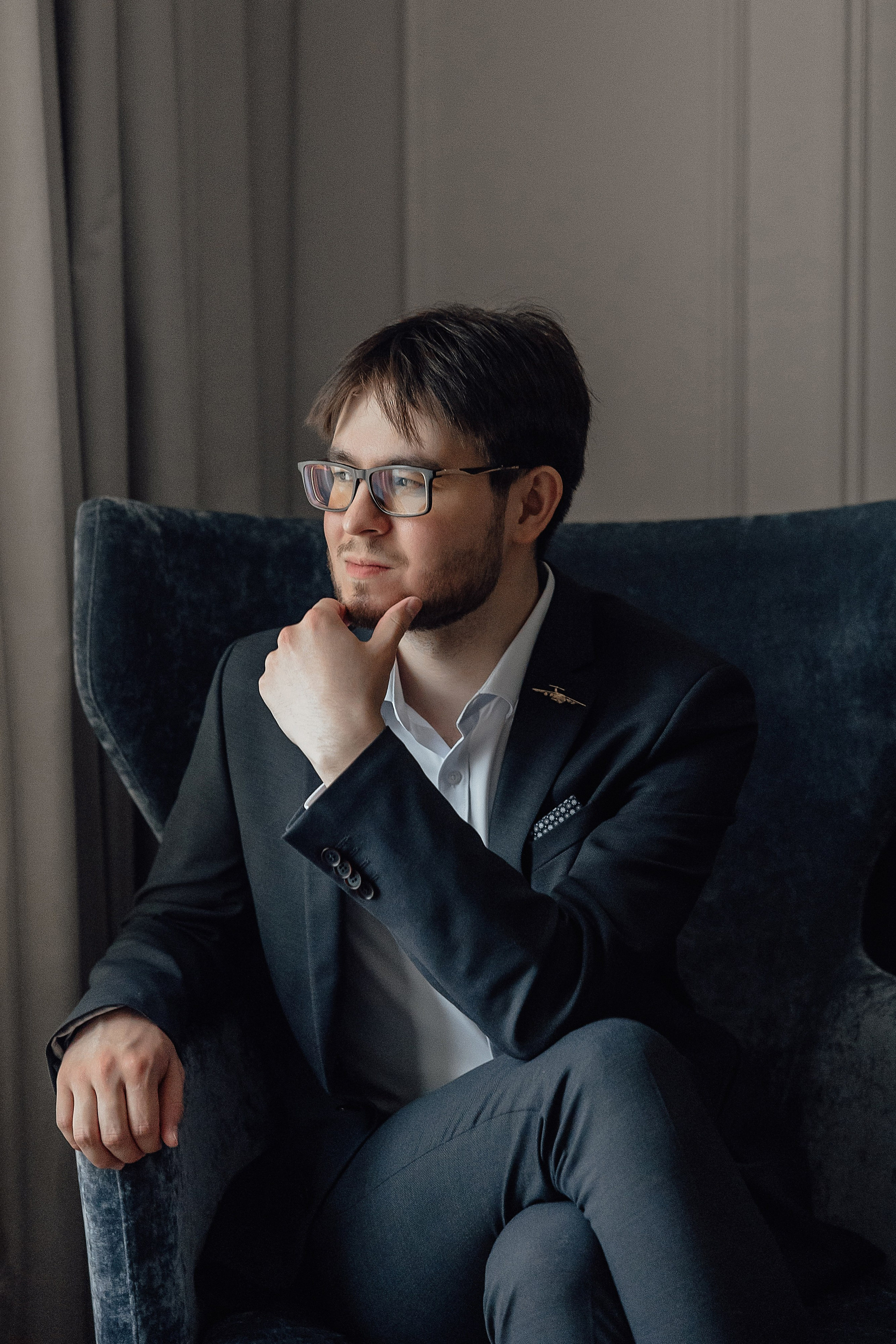 Свадебная фотосессия в отеле Marriott Imperial Plaza. Свадебный фотограф в Москве Дарья Олендарёва