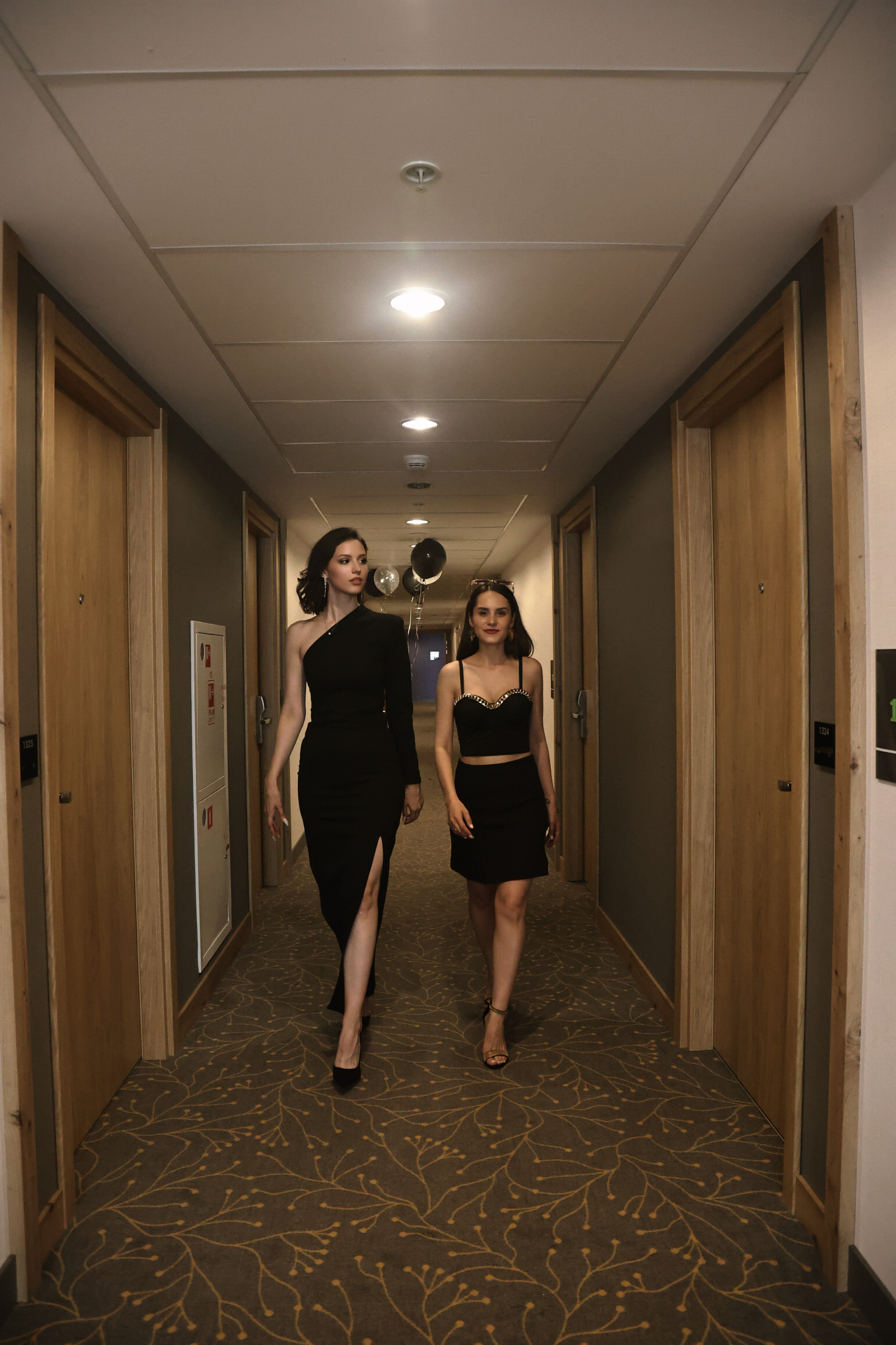 Девичник в отеле. Свадебный и семейный фотограф Москва и Московская область