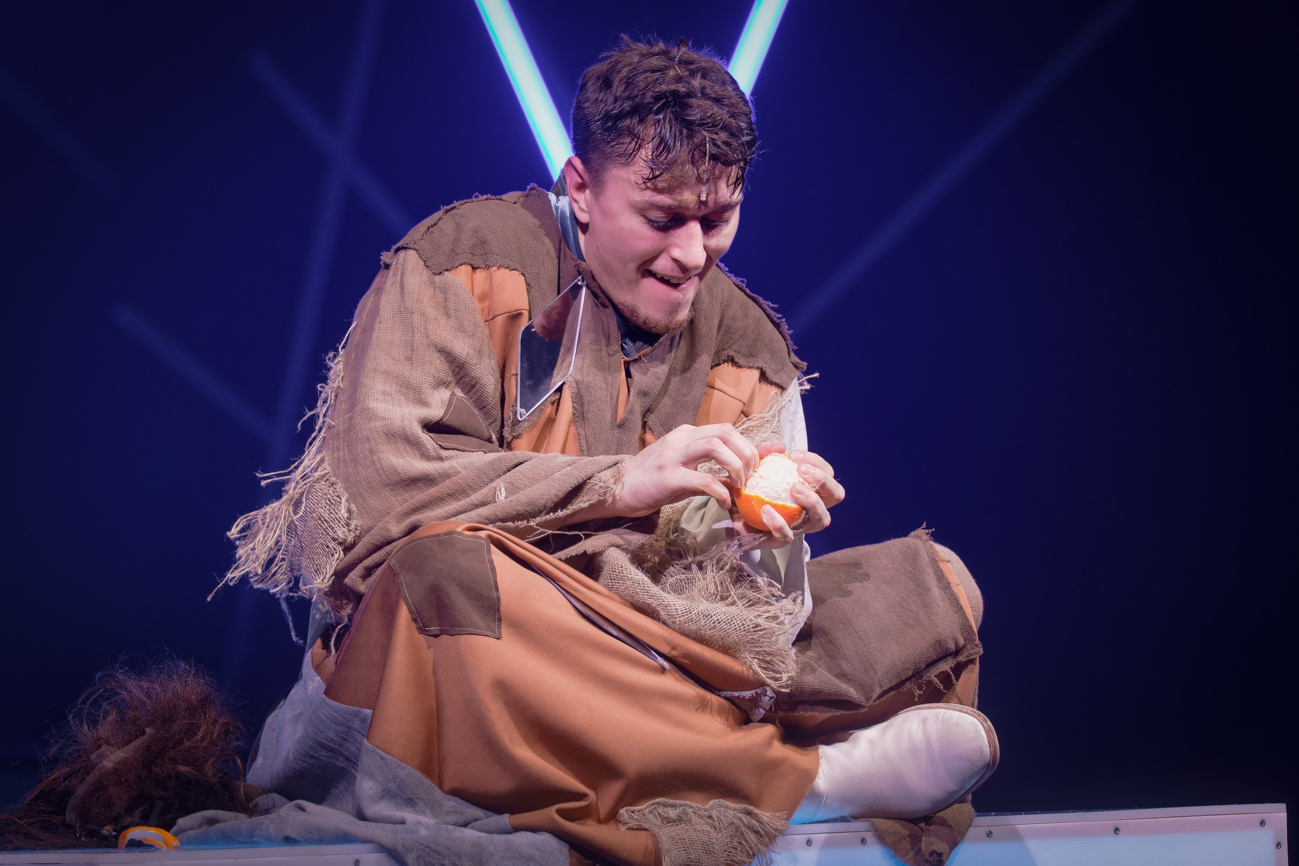 Любовь к трем апельсинам_Чехов Центр. Фотограф. г. Южно-Сахалинск. Олег Толстов