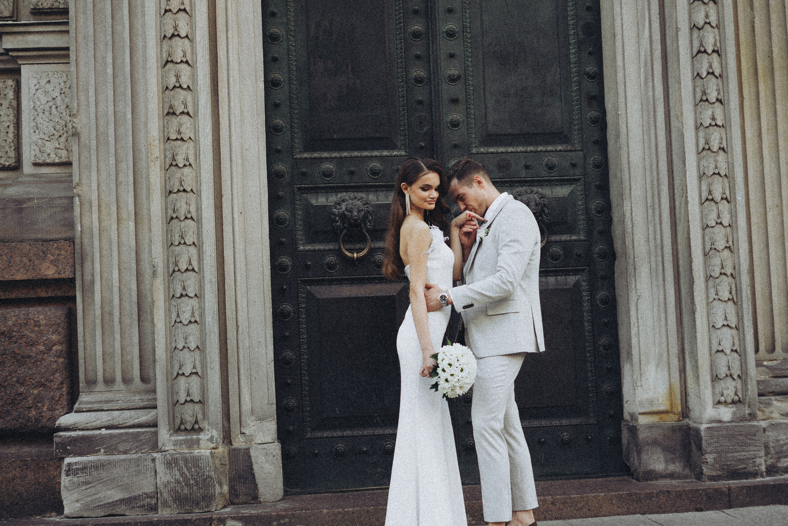 Свадебная сьемка у академии Штиглица. Профессиональный фотограф, Санкт-Петербург — Виктория Богомолова