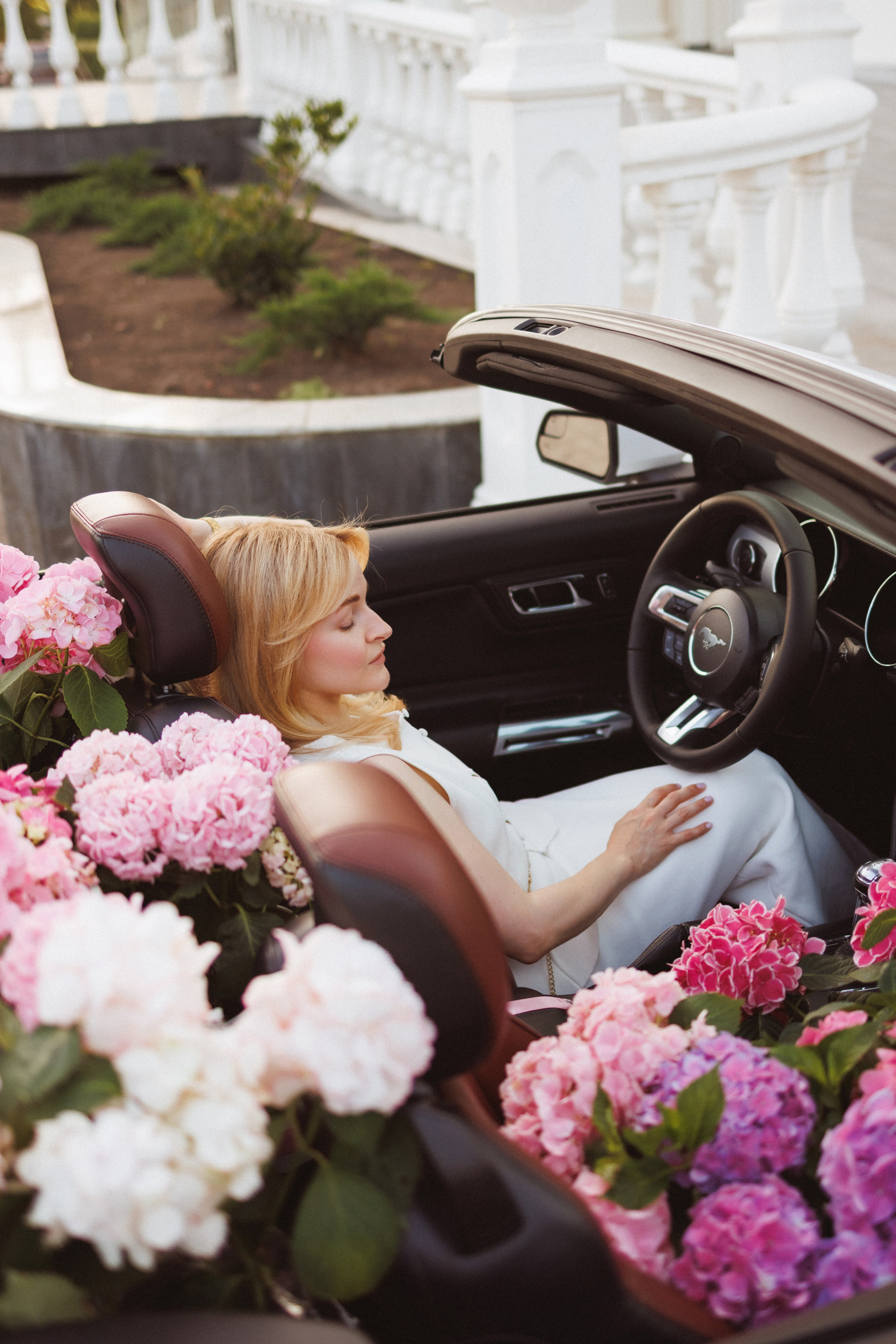 Фотосессия с Кабриолетом и живыми цветами, город Краснодар. Семейный и детский фотограф в Краснодаре Анна Трашкова