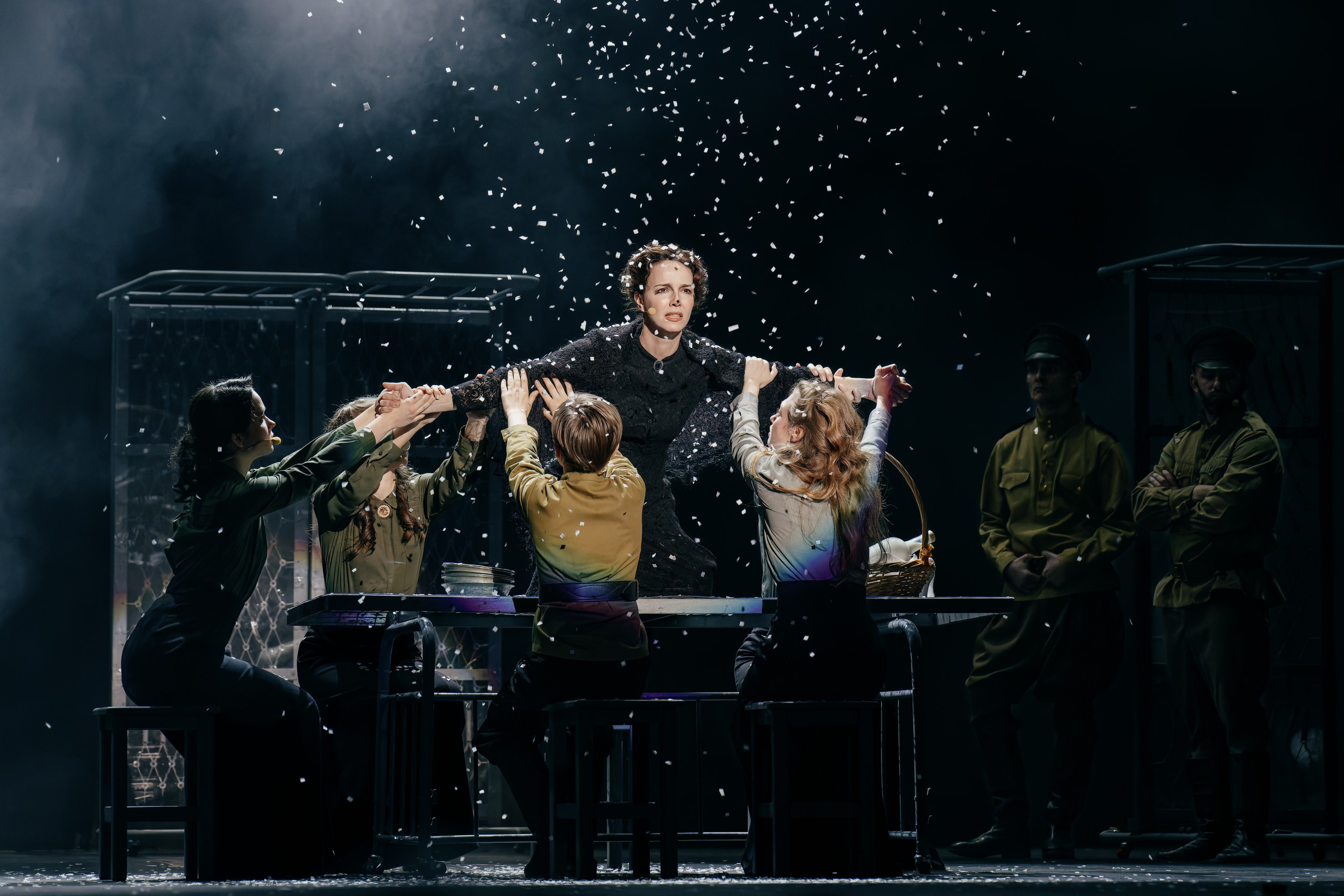 Театр Александра Рагулина: Последний Романовъ. Сайт фотографа Сергея Абрамова