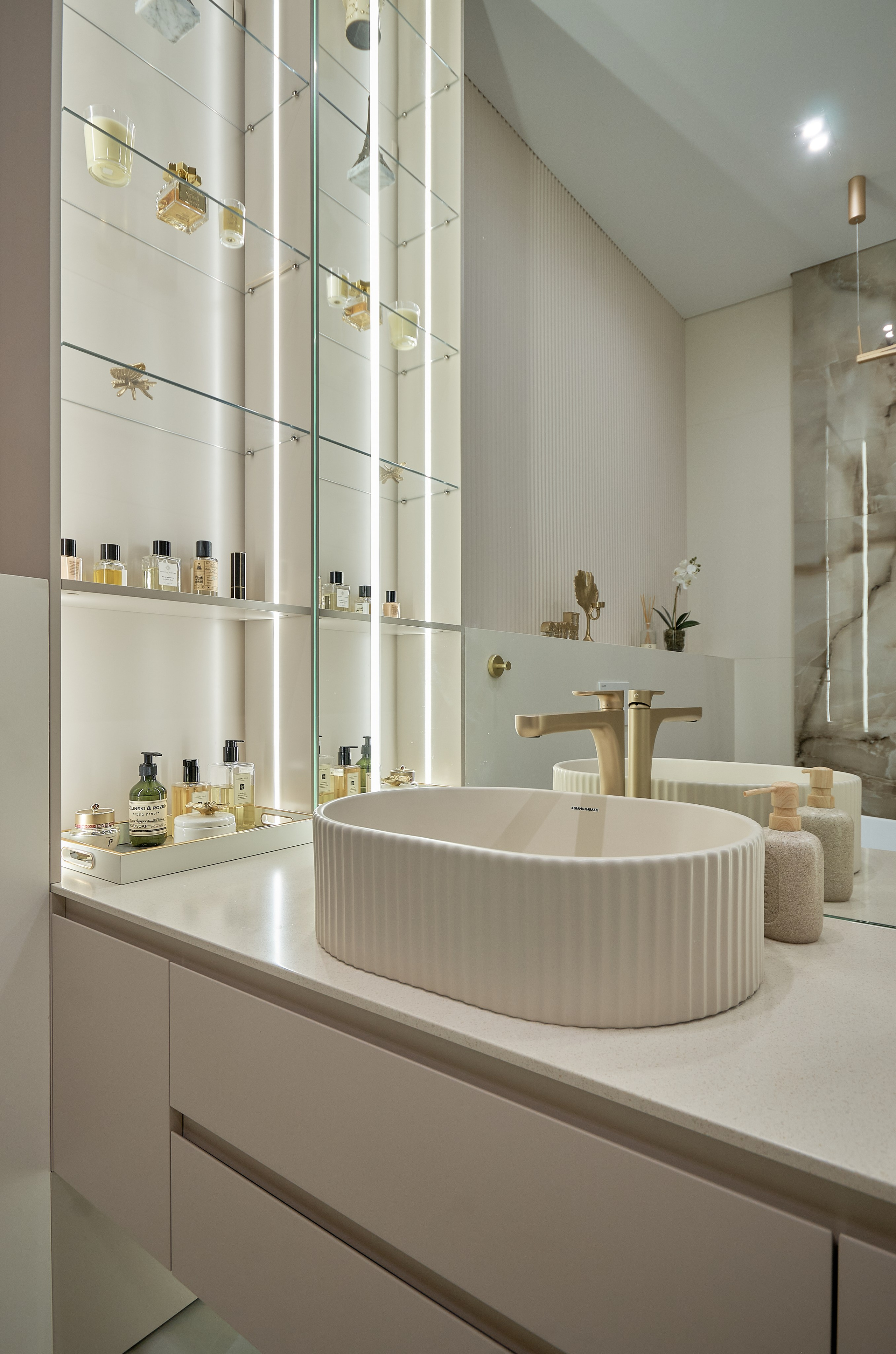 К_1. Абросимов Лев интерьерный и архитектурный фотограф