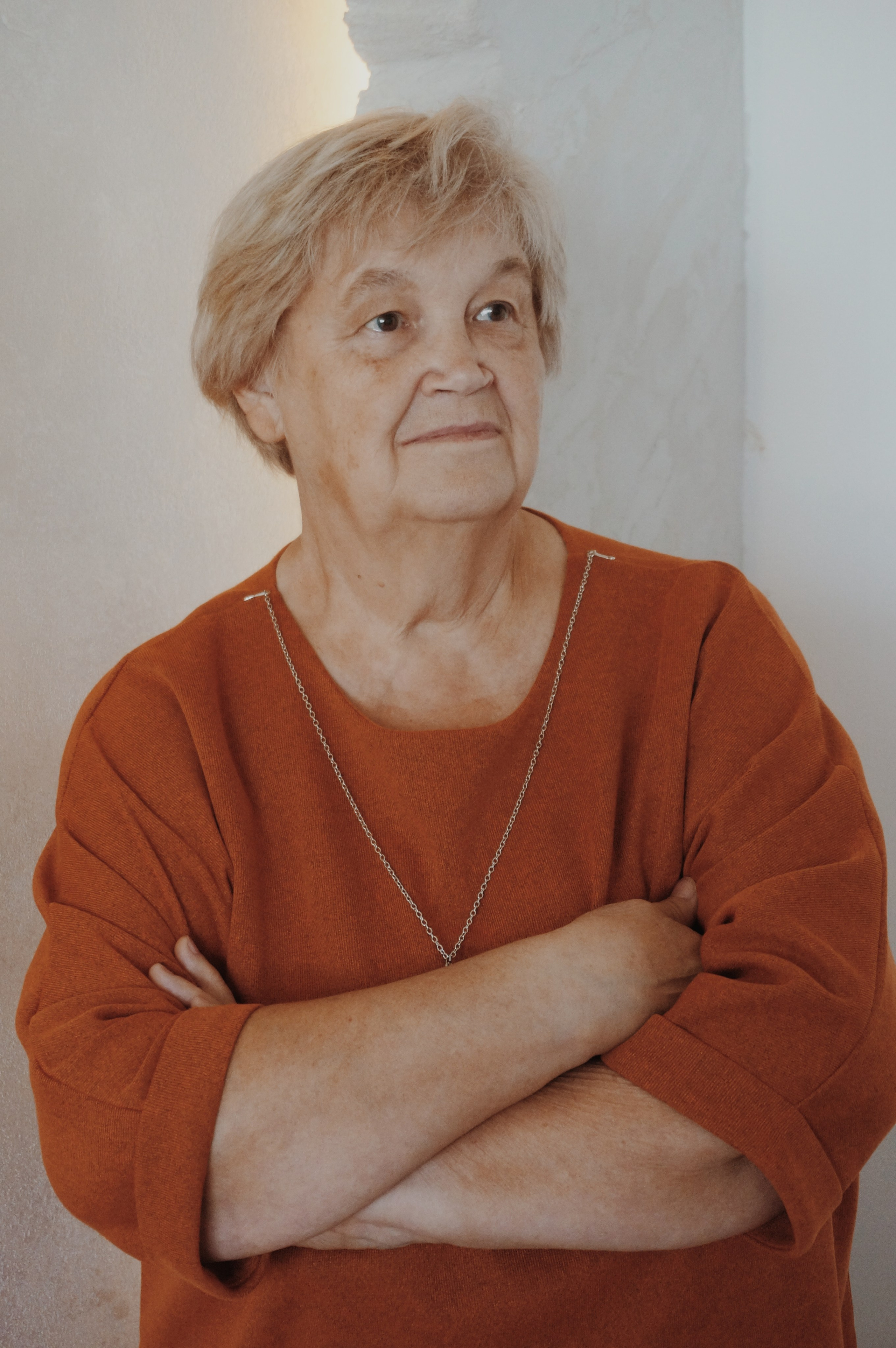 Анна и Ирина. Семейная съемка. Живые кадры в Омске. Фотограф Софья Горская