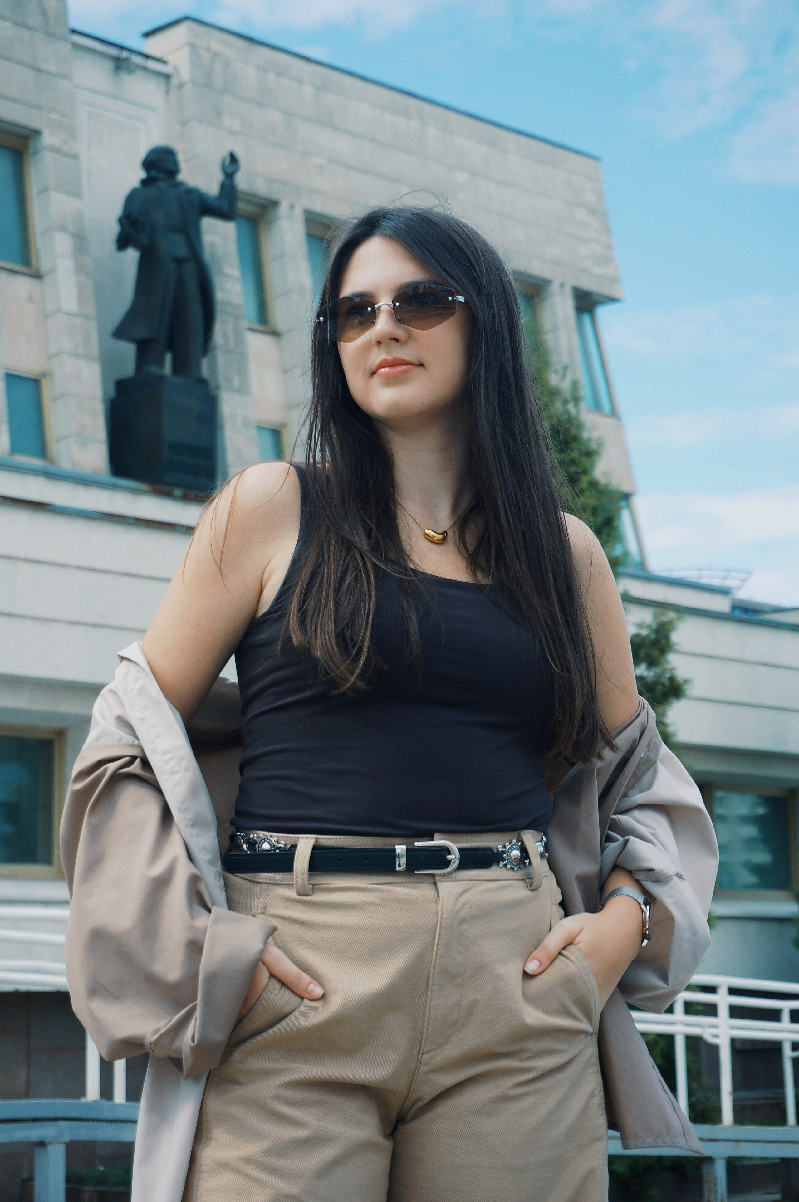 Дарья. Метро и библиотека. Живые кадры в Омске. Фотограф Софья Горская