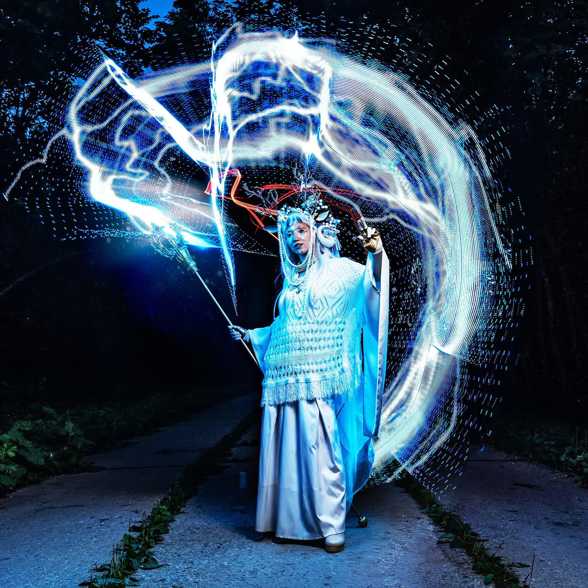 Творческая съемка с печатью светом. Фотограф в Москве Максим Быков